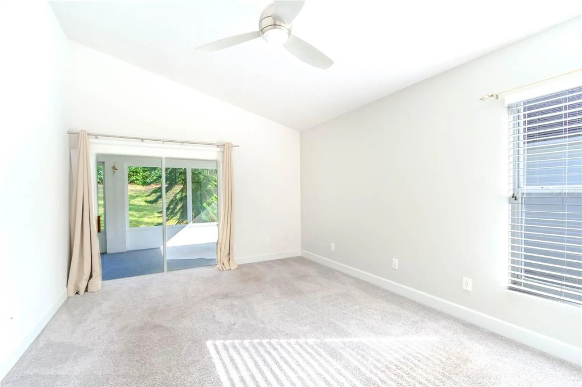 Property Slideshow image 11 of 37 | 3667 kingswood ct, Clermont, FL, 34711