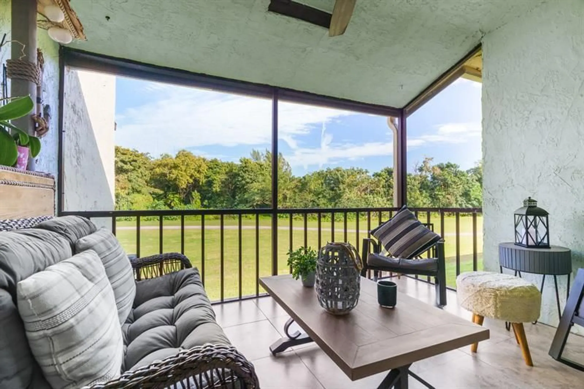 Property Slideshow image 7 of 42 | 21215 lago cir f, Boca Raton, FL, 33433