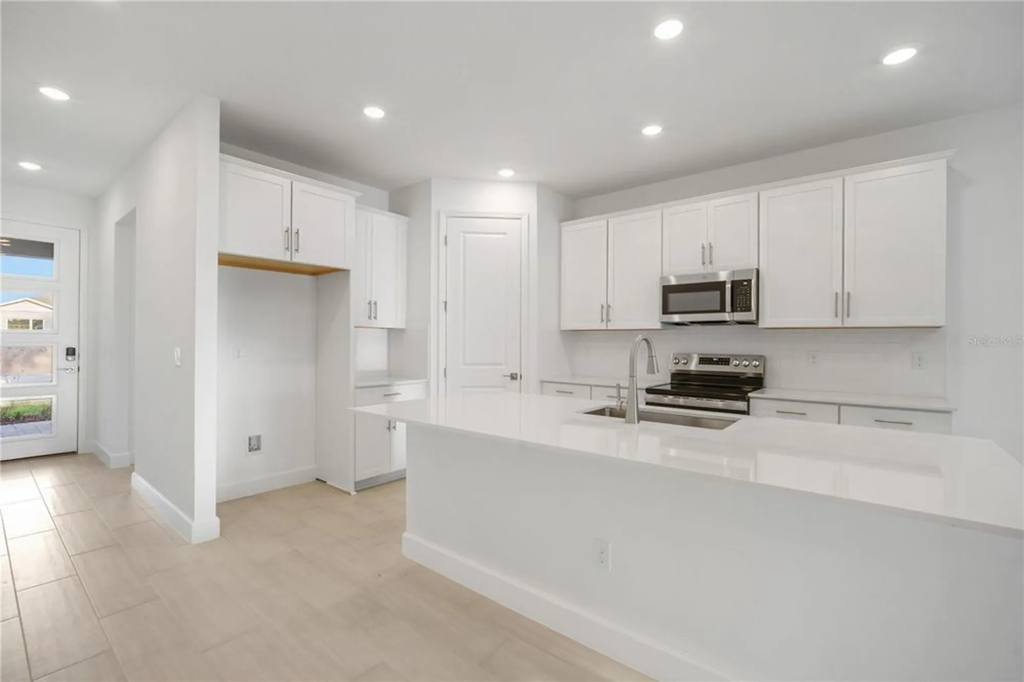 Property Slideshow image 10 of 43 | 9127 players dr, Weeki Wachee, FL, 34613