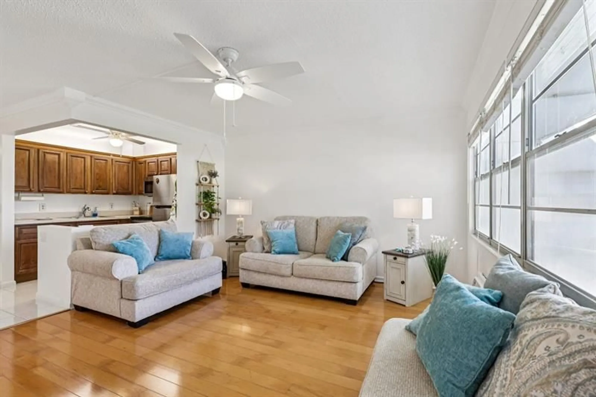 Property Slideshow image 4 of 20 | 270 newport r # 270, Deerfield Beach, FL, 33442