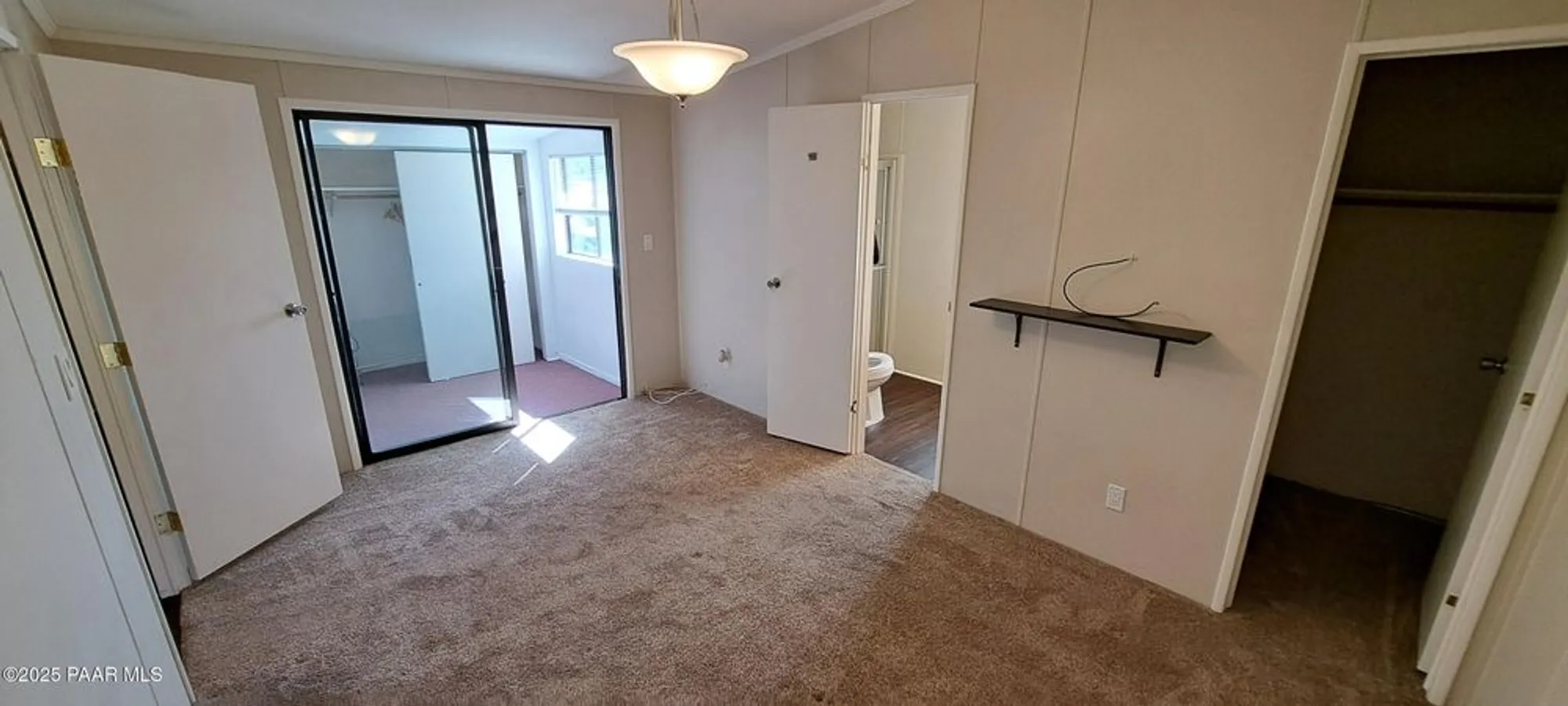 Property Slideshow image 13 of 38 | 2173 hillside ter, Prescott, AZ, 86301