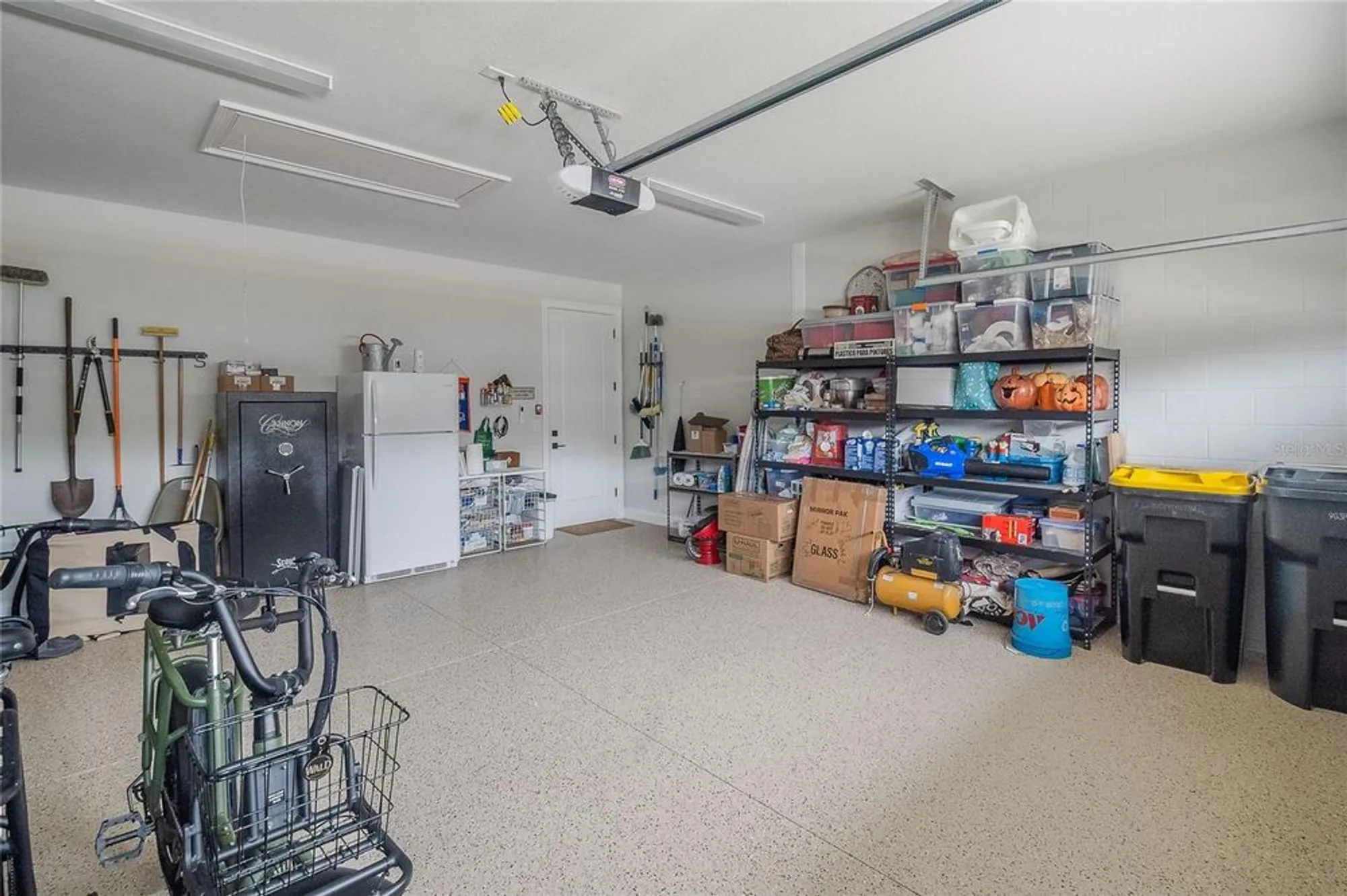 Property Slideshow image 34 of 43 | 7914 lake james blvd, Lakeland, FL, 33810