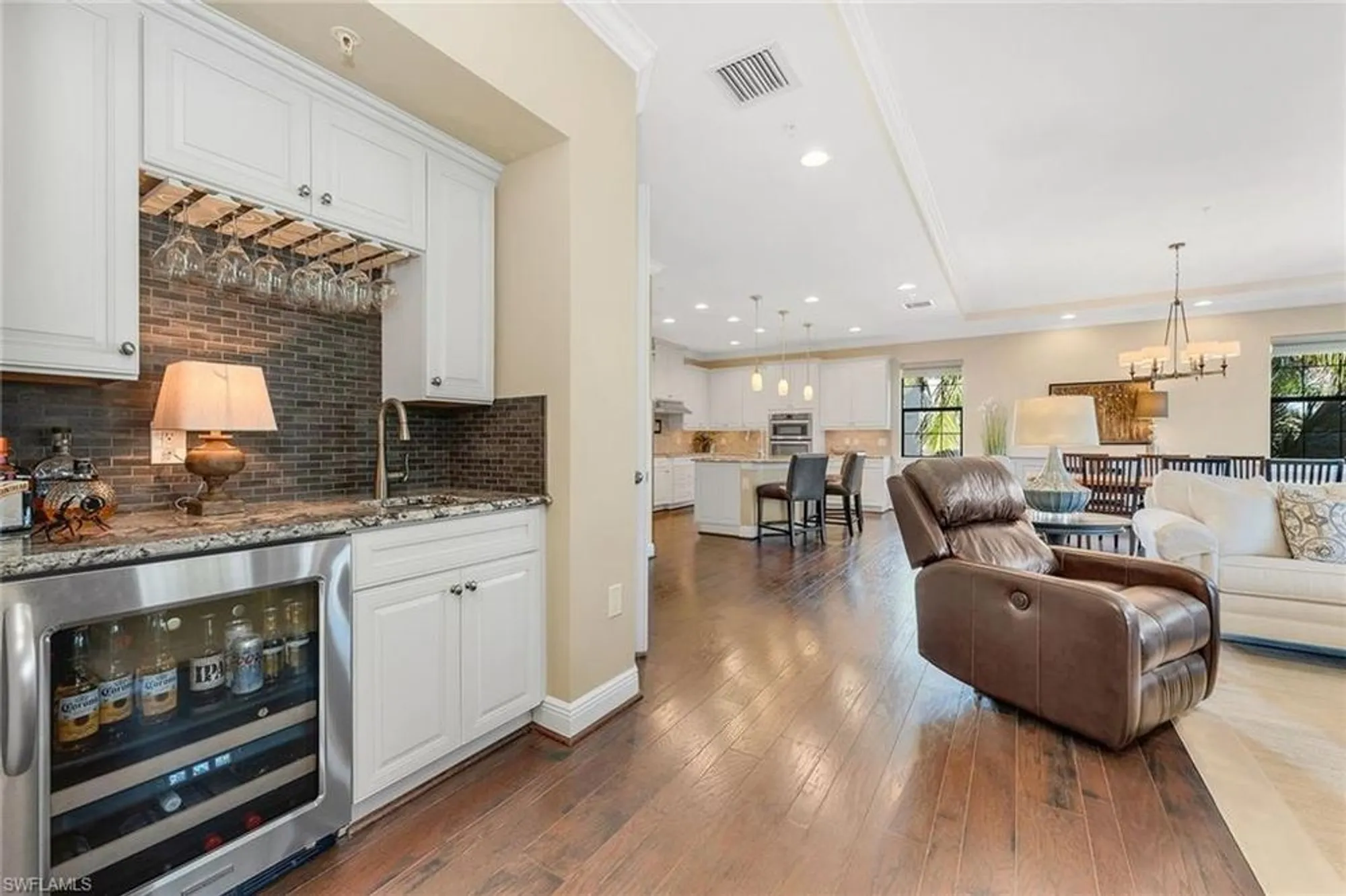 Property Slideshow image 4 of 25 | 4720 colony villas dr 902, Bonita Springs, FL, 34134