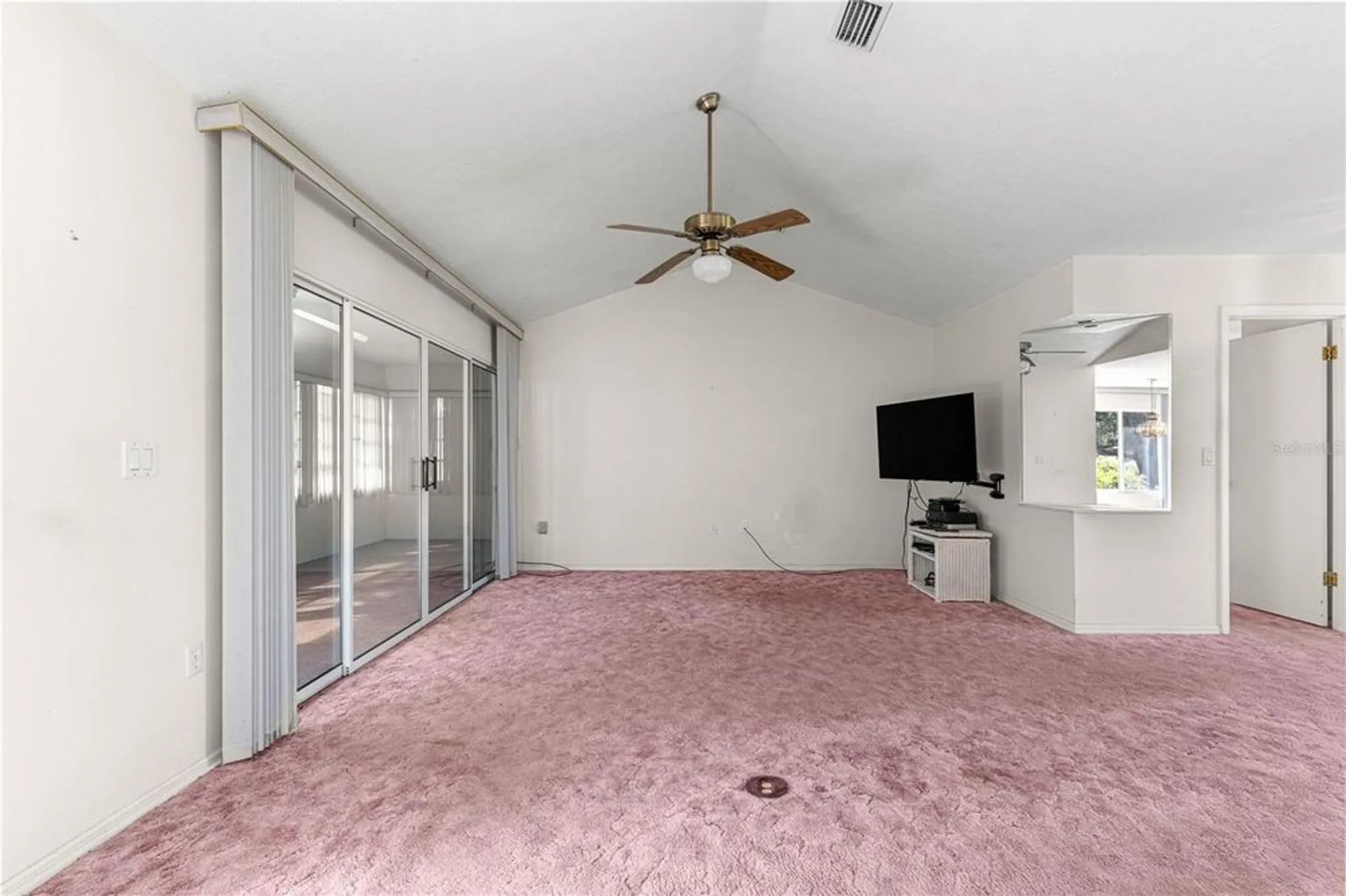 Property Slideshow image 13 of 33 | 11246 se 175th ln, Summerfield, FL, 34491