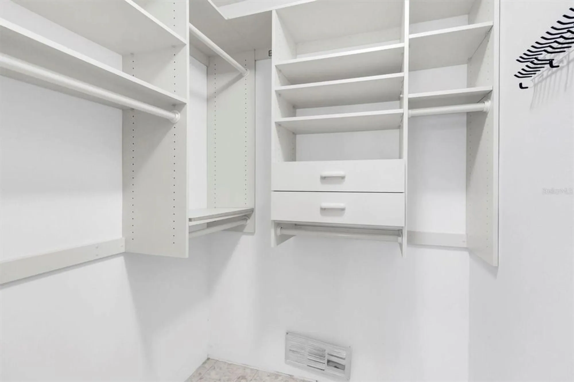 Property Slideshow image 17 of 59 | 11204 pembridge ct 4, Port Richey, FL, 34668