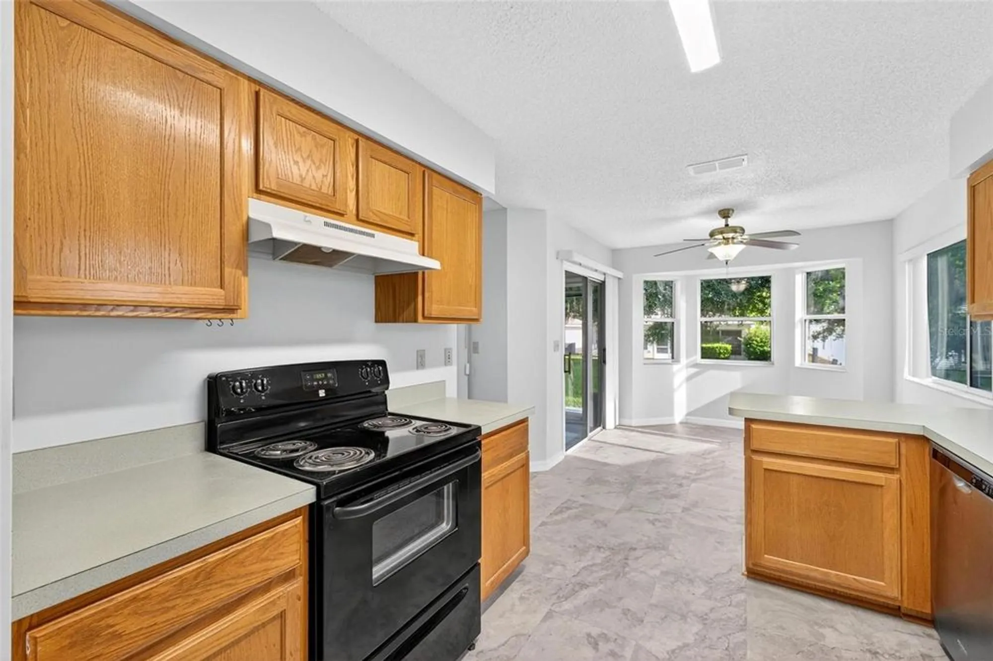 Property Slideshow image 17 of 60 | 651 timbercrest dr, Leesburg, FL, 34748