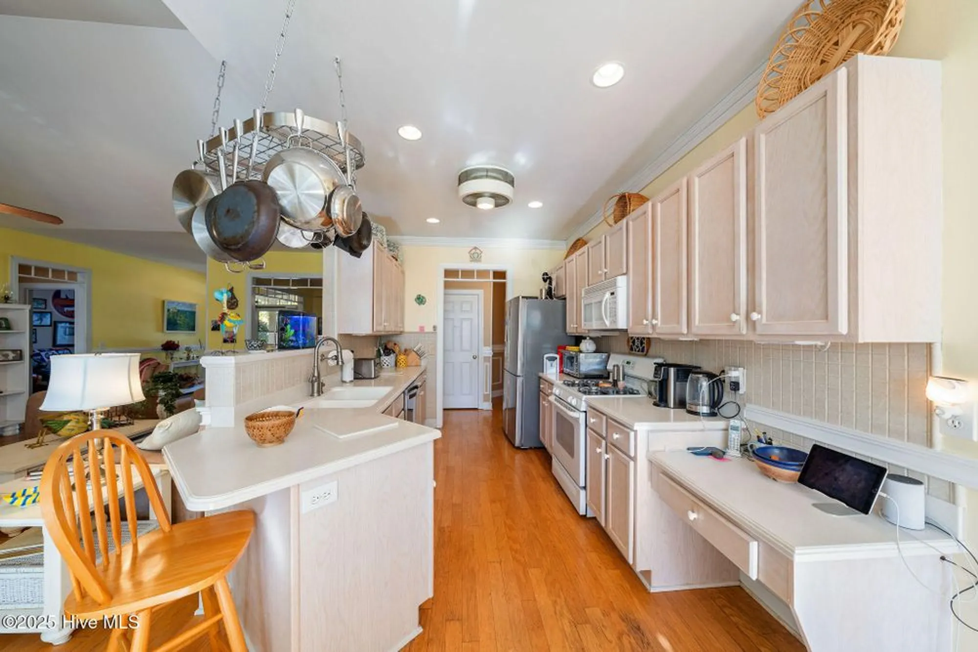 Property Slideshow image 14 of 65 | 3305 gordonia cir, Southport, NC, 28461