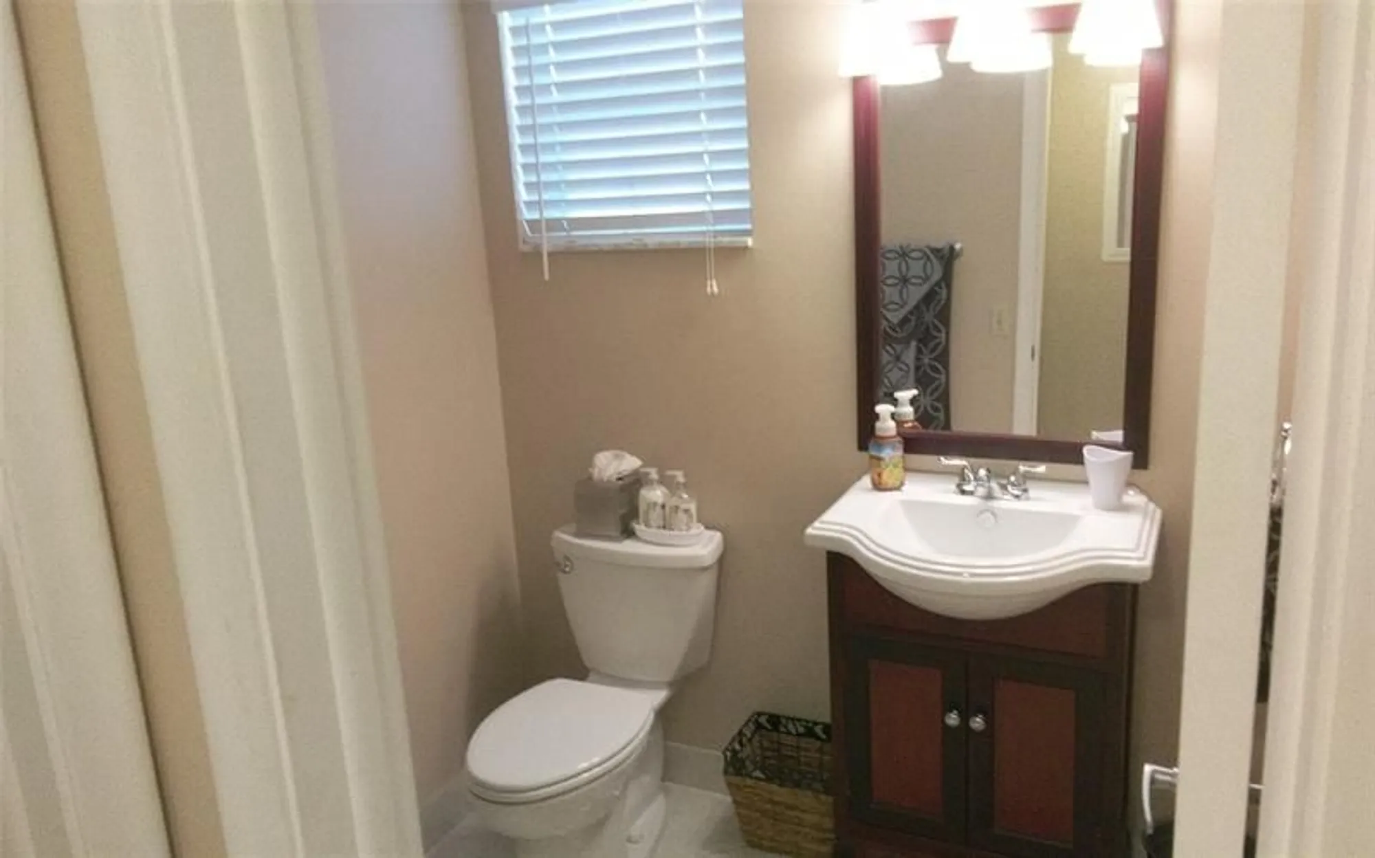 Property Slideshow image 29 of 62 | 206 se 10th st 406, Dania Beach, FL, 33004