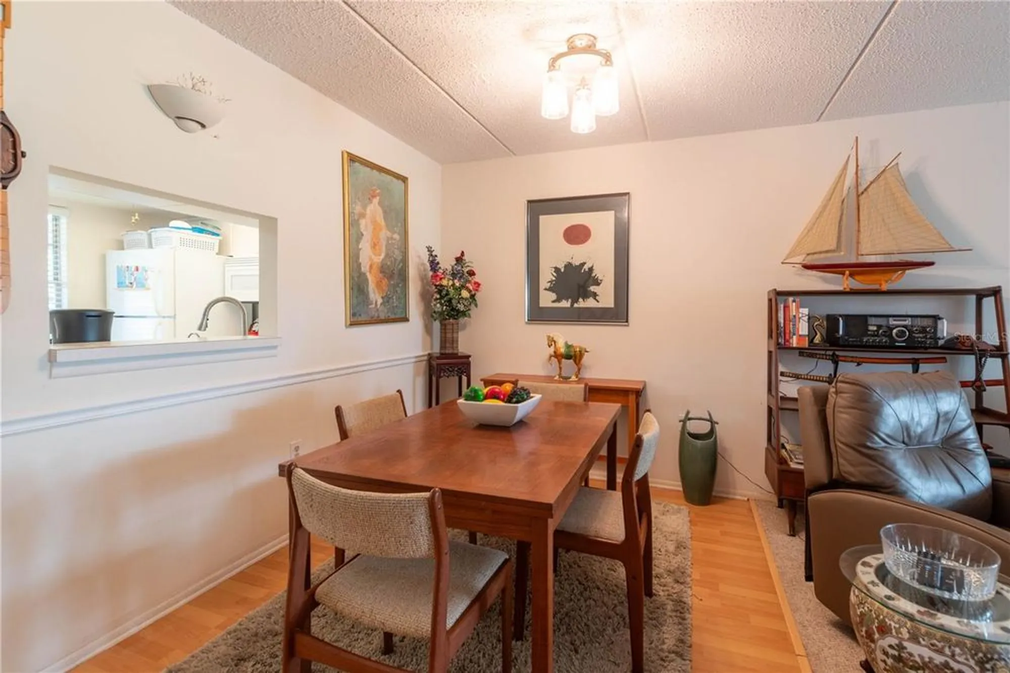 Property Slideshow image 11 of 19 | 821 patricia ave 103, Dunedin, FL, 34698