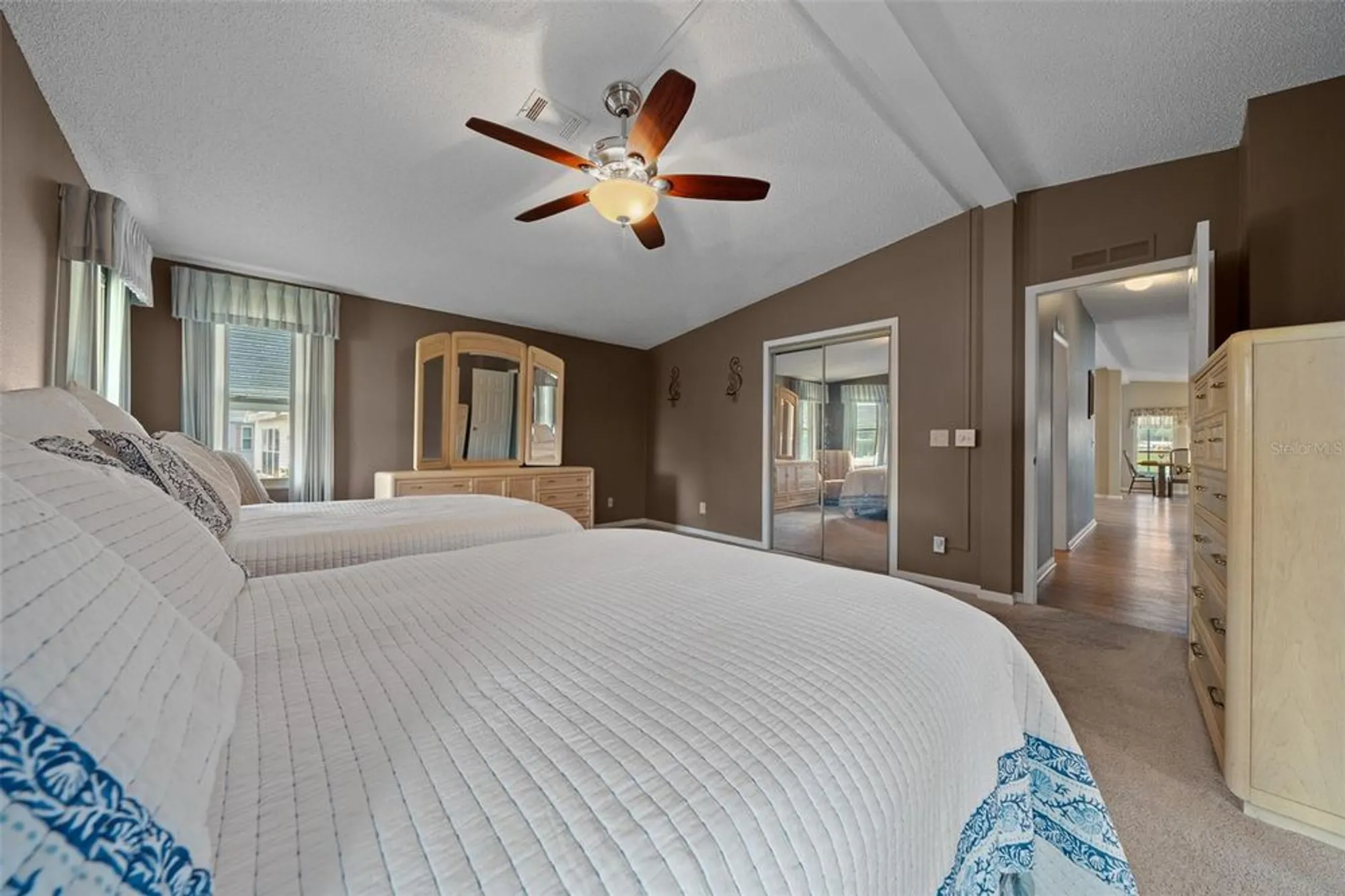 Property Slideshow image 16 of 51 | 1717 lilly ln, Lady Lake, FL, 32159