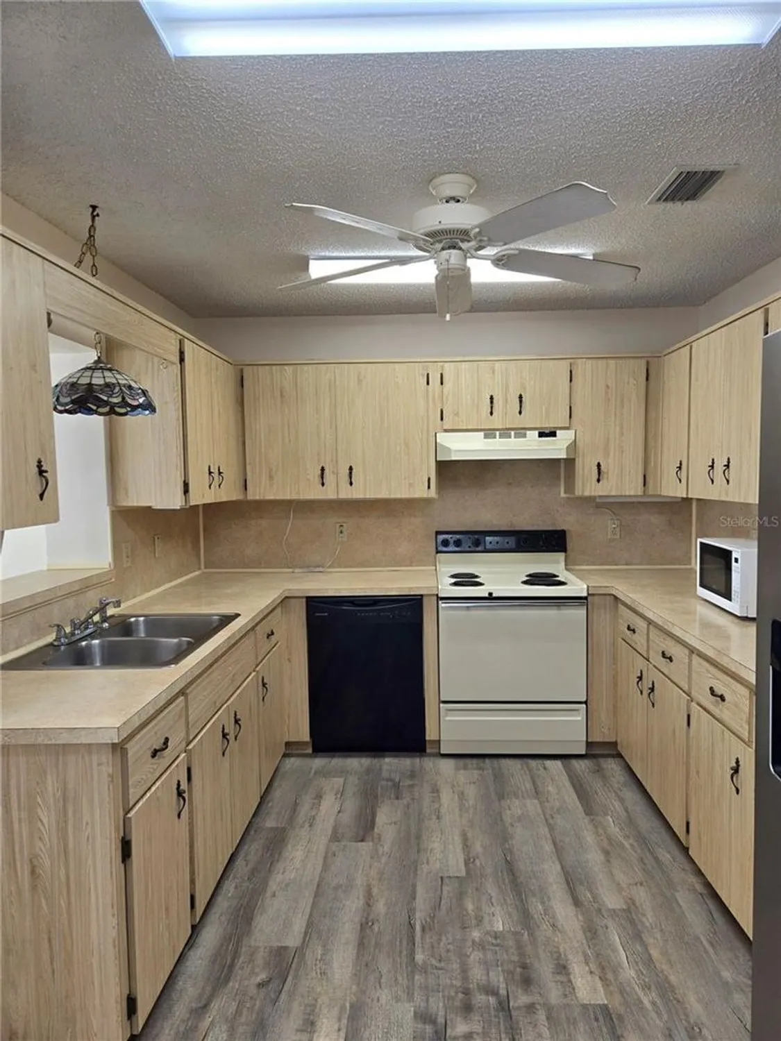 Property Slideshow image 10 of 27 | 8666 sw 92nd ln c, Ocala, FL, 34481