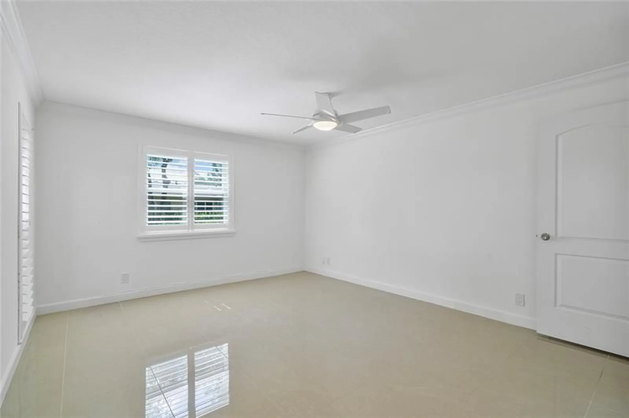 Property Slideshow image 11 of 20 | 13840 via flora a, Delray Beach, FL, 33484