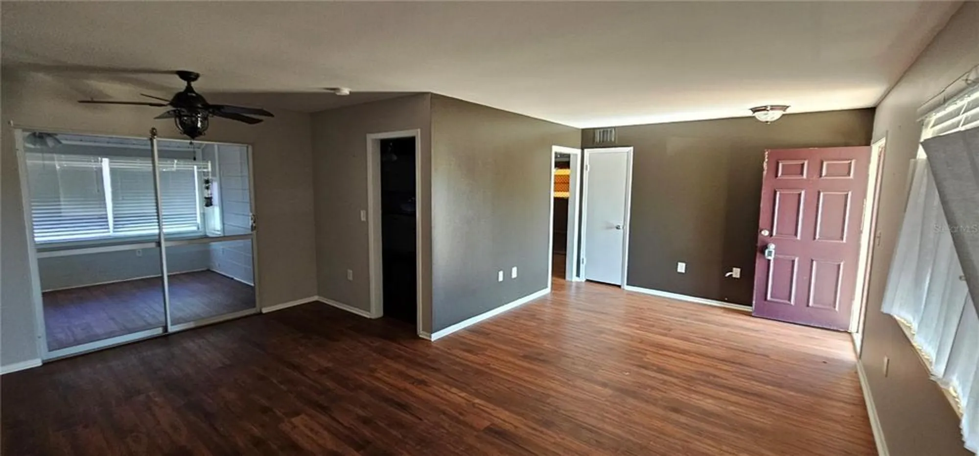 Property Slideshow image 9 of 38 | 1507 n lake dr, Sun City Center, FL, 33573