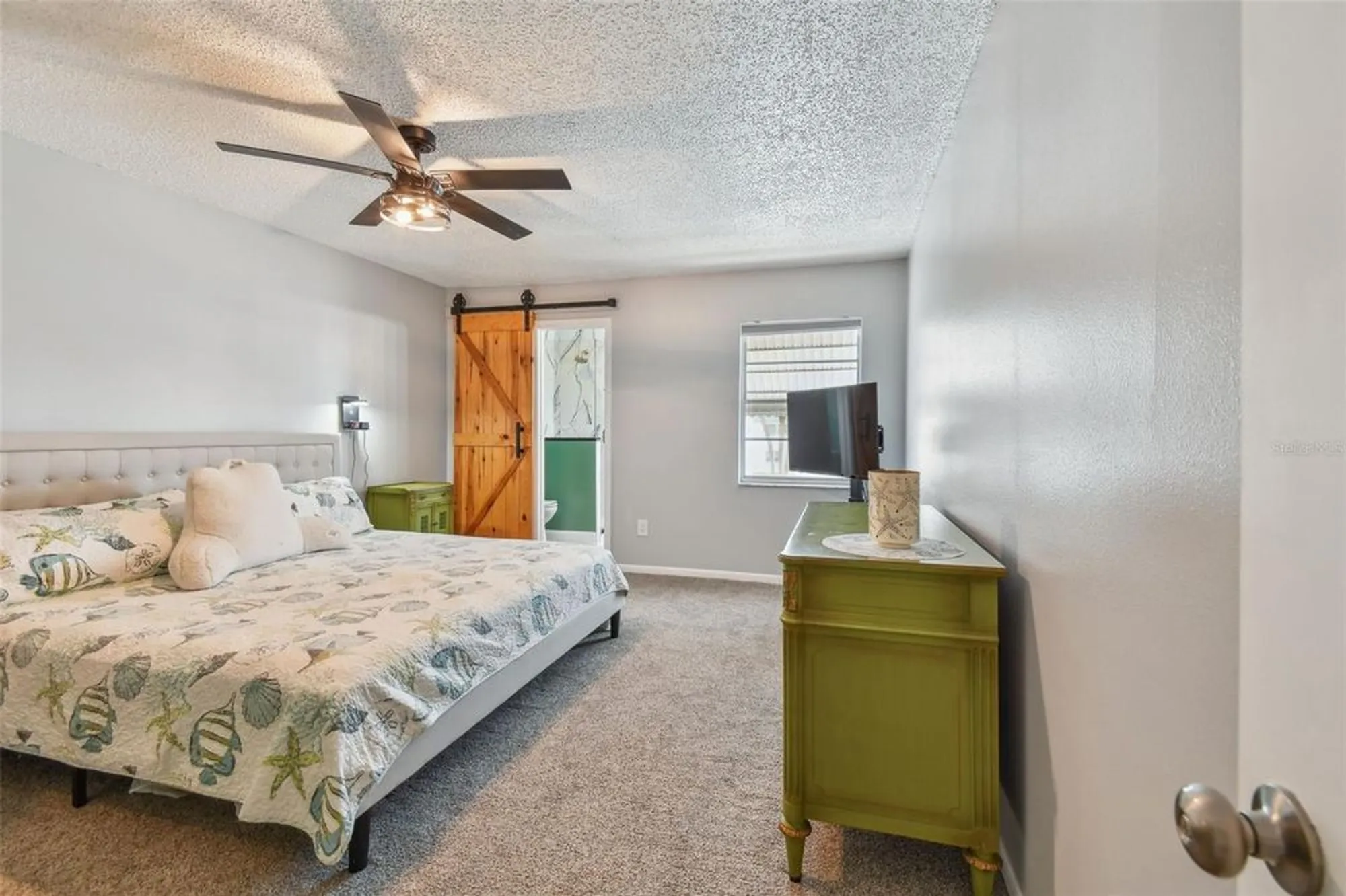 Property Slideshow image 13 of 30 | 5286 81st st n apt 26, St Petersburg, FL, 33709