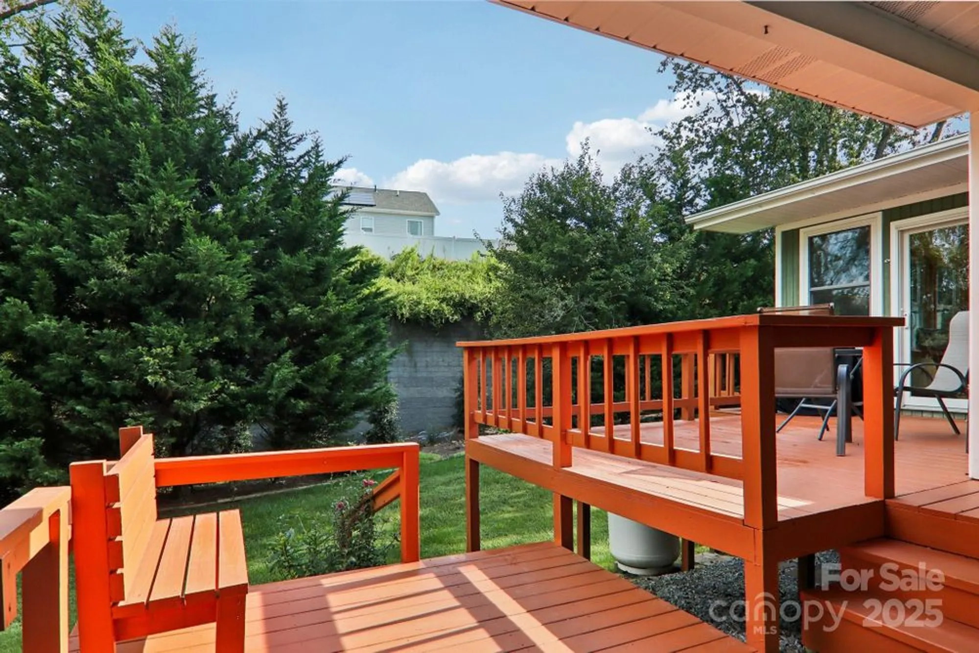 Property Slideshow image 35 of 47 | 226 cranbrook cir, Hendersonville, NC, 28792