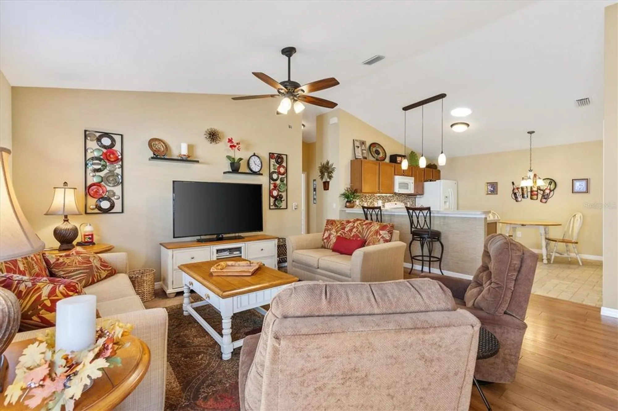 Property Slideshow image 8 of 24 | 2565 errol ter, The Villages, FL, 32162