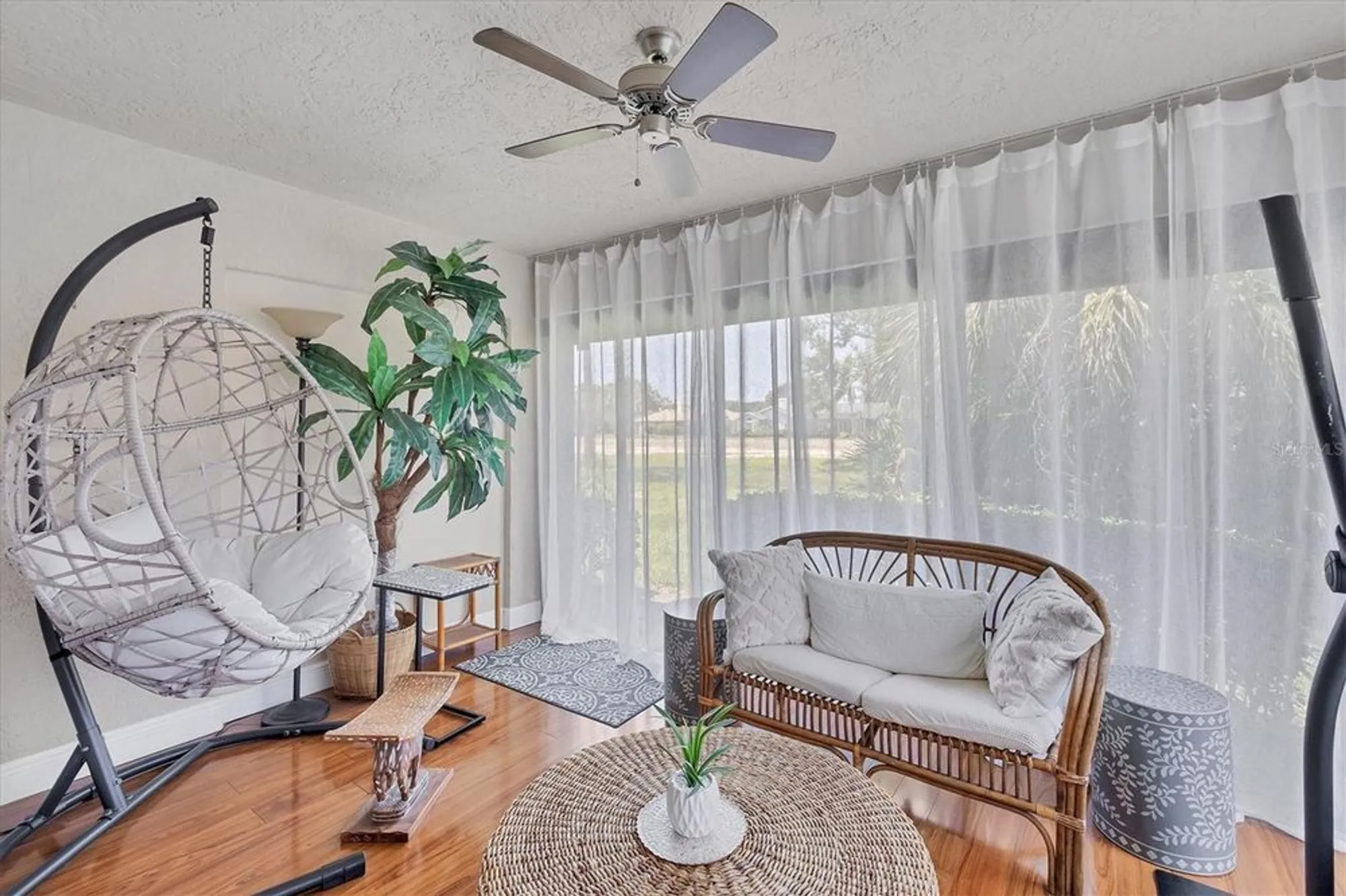 Property Slideshow image 13 of 45 | 6271 timber lake dr g6, Sarasota, FL, 34243