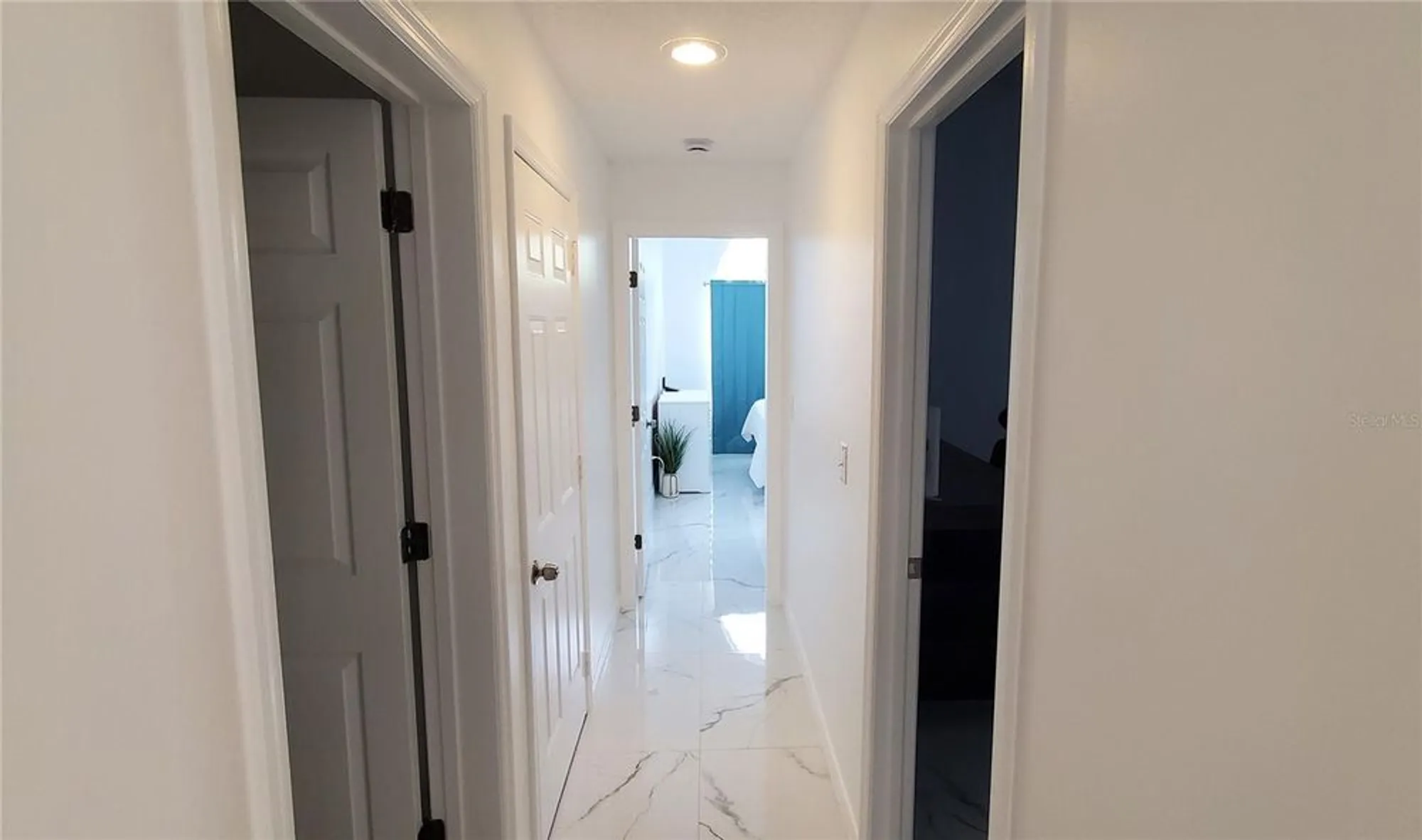 Property Slideshow image 14 of 28 | 5508 83rd ter, Sarasota, FL, 34243