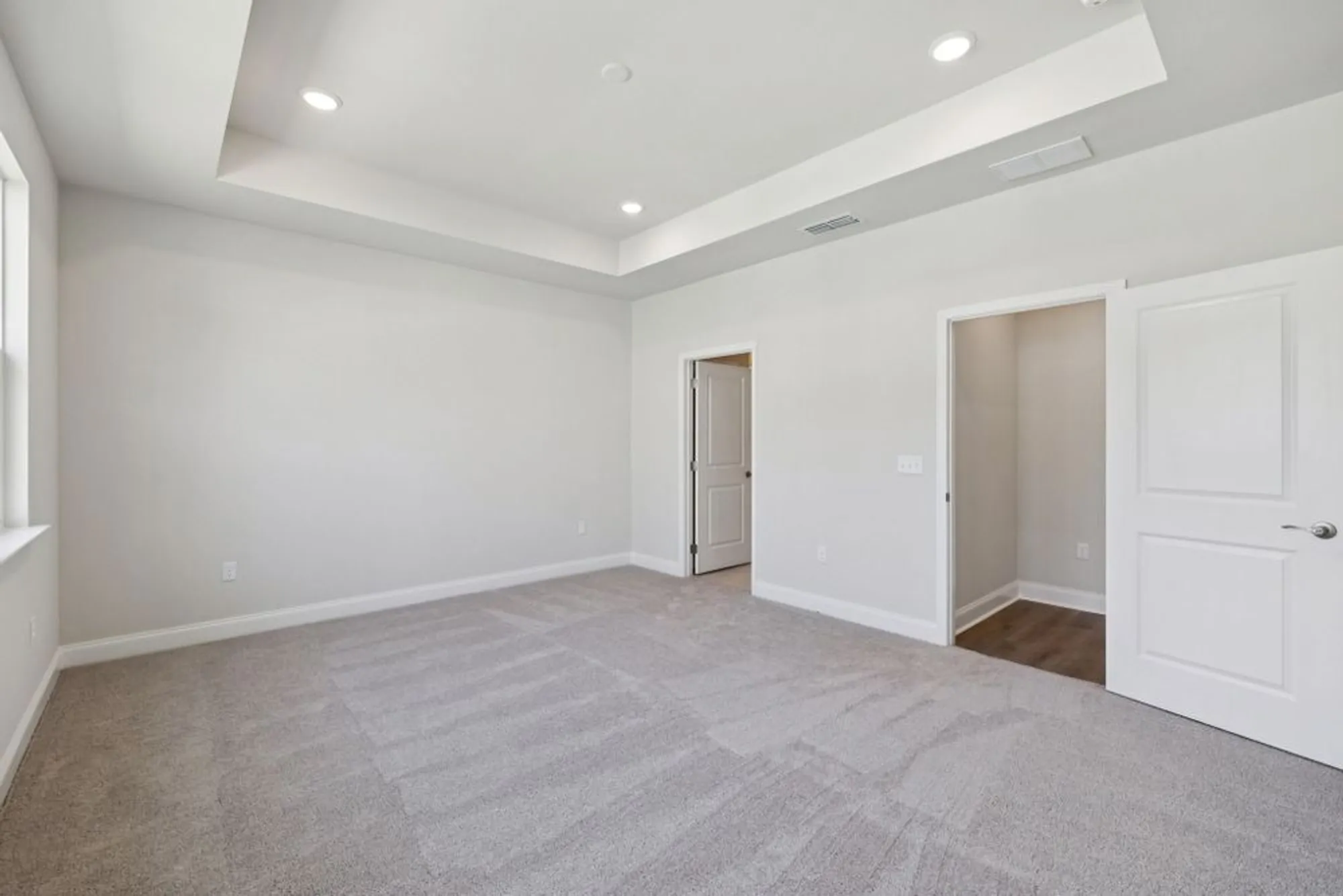 Property Slideshow image 22 of 38 | 344 stonehaus cir, Antioch, TN, 37013