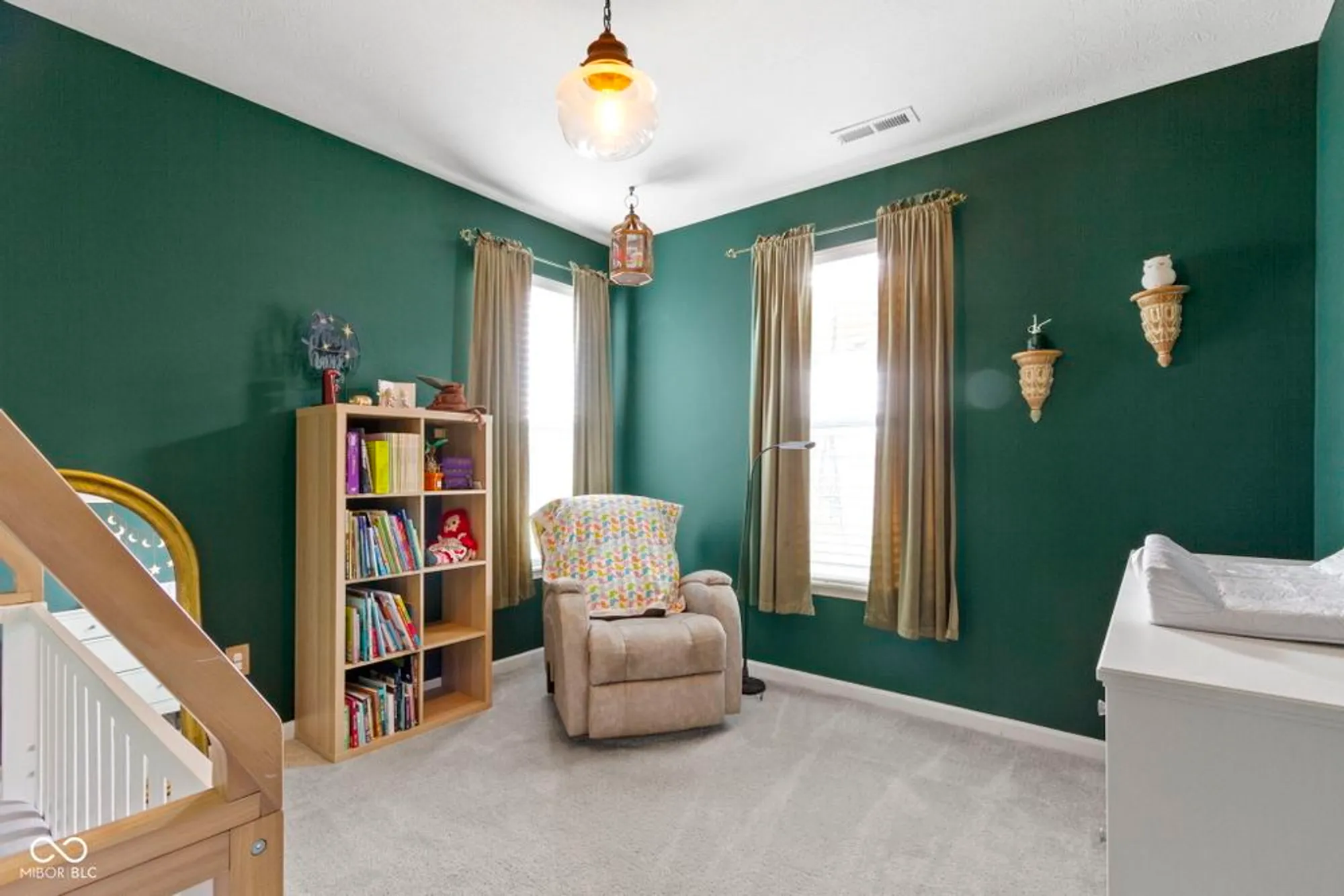 Property Slideshow image 36 of 63 | 9101 gordimer cir, Indianapolis, IN, 46239