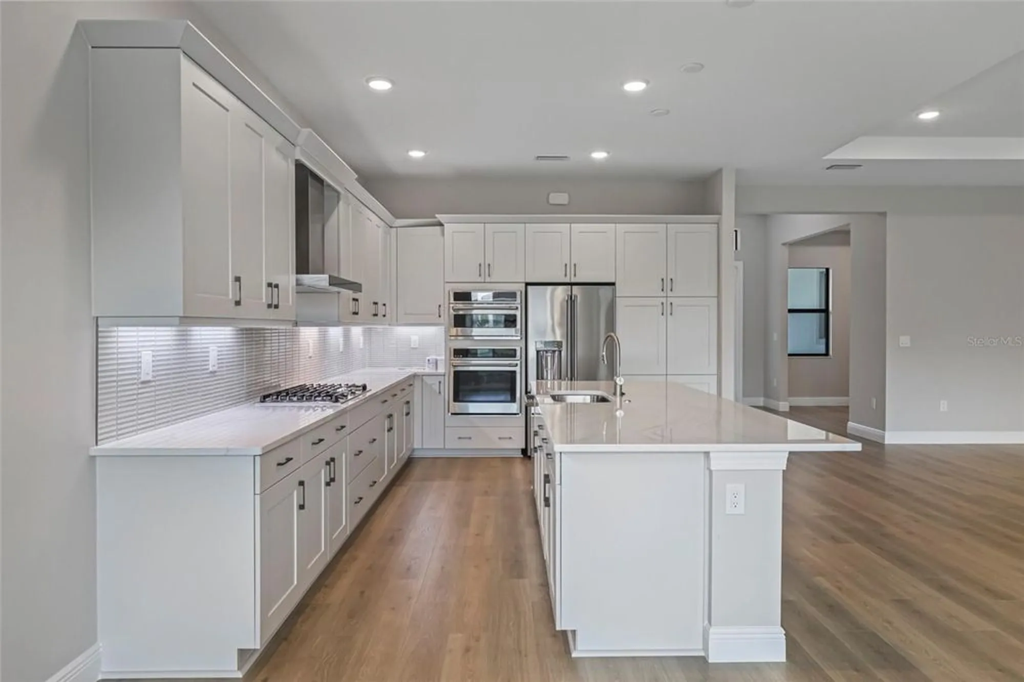 Property Slideshow image 32 of 80 | 4918 kiva cir, Lakewood Ranch, FL, 34211