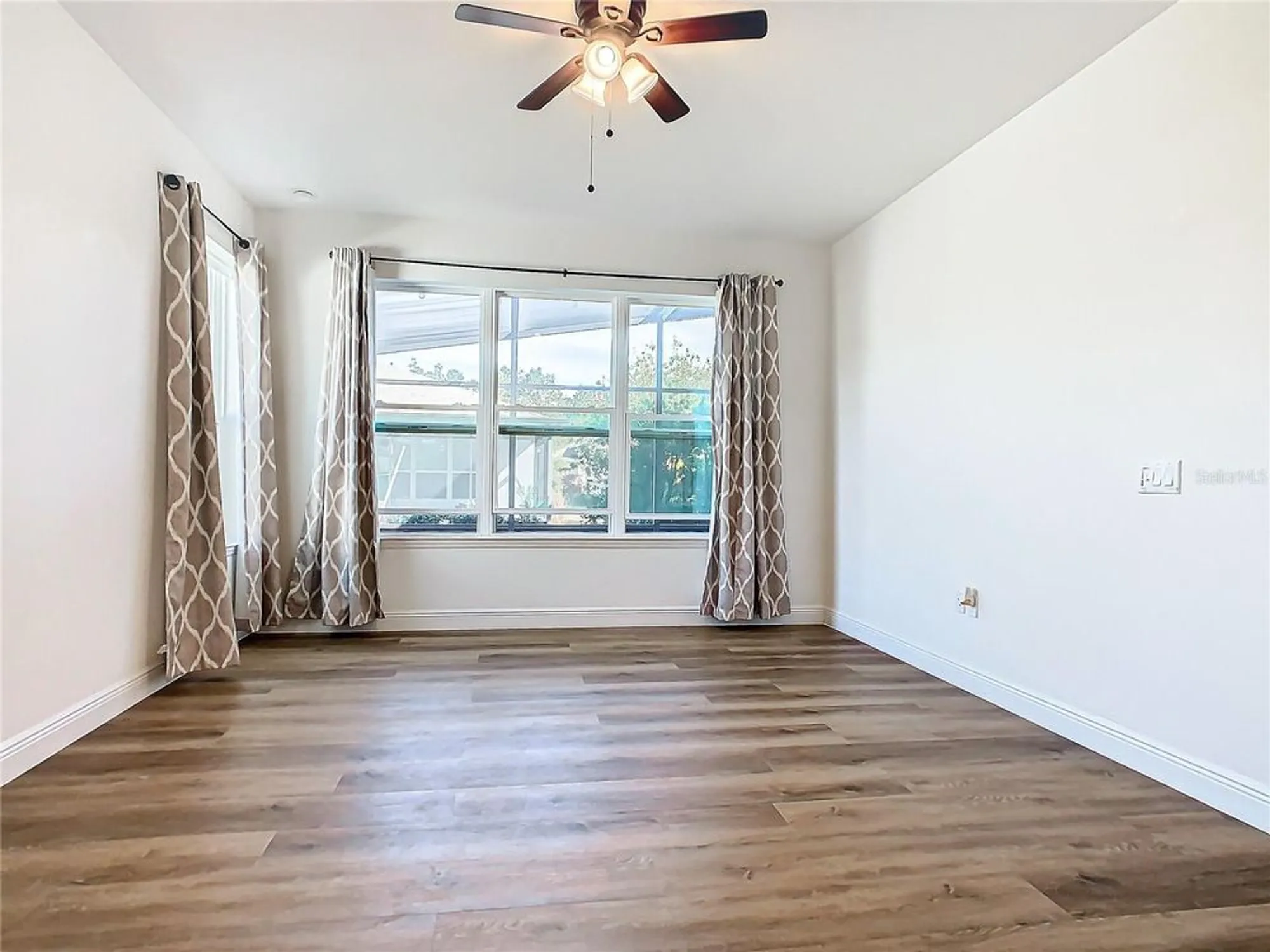 Property Slideshow image 20 of 55 | 663 irvine ranch rd, Poinciana, FL, 34759