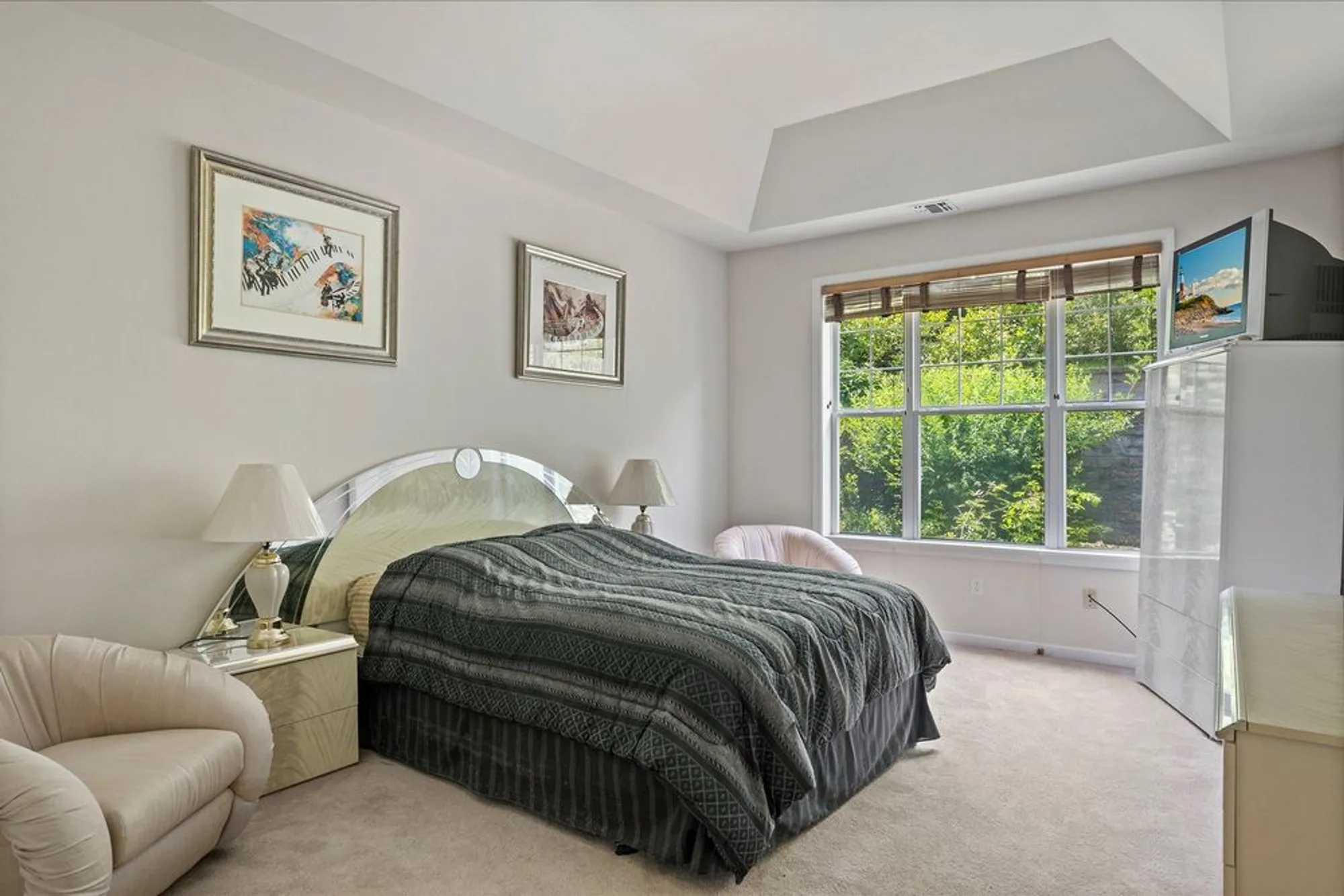 Property Slideshow image 11 of 24 | 226 sonata ct, Eastport, NY, 11941