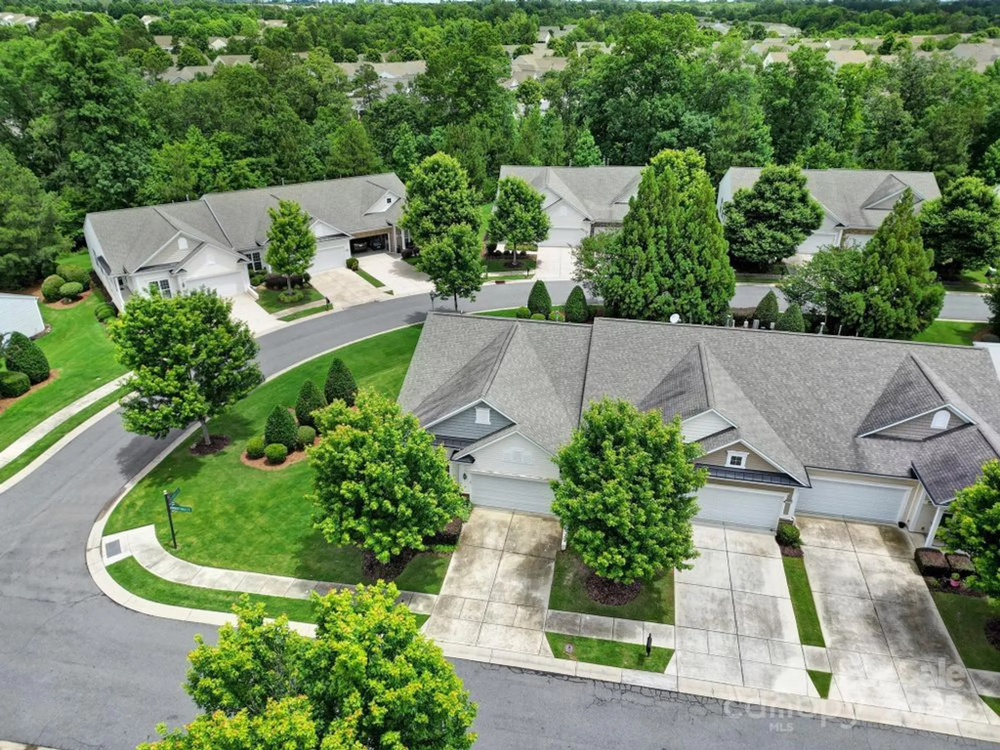 Property Slideshow image 34 of 47 | 9020 smokey hill ln, Fort Mill, SC, 29707