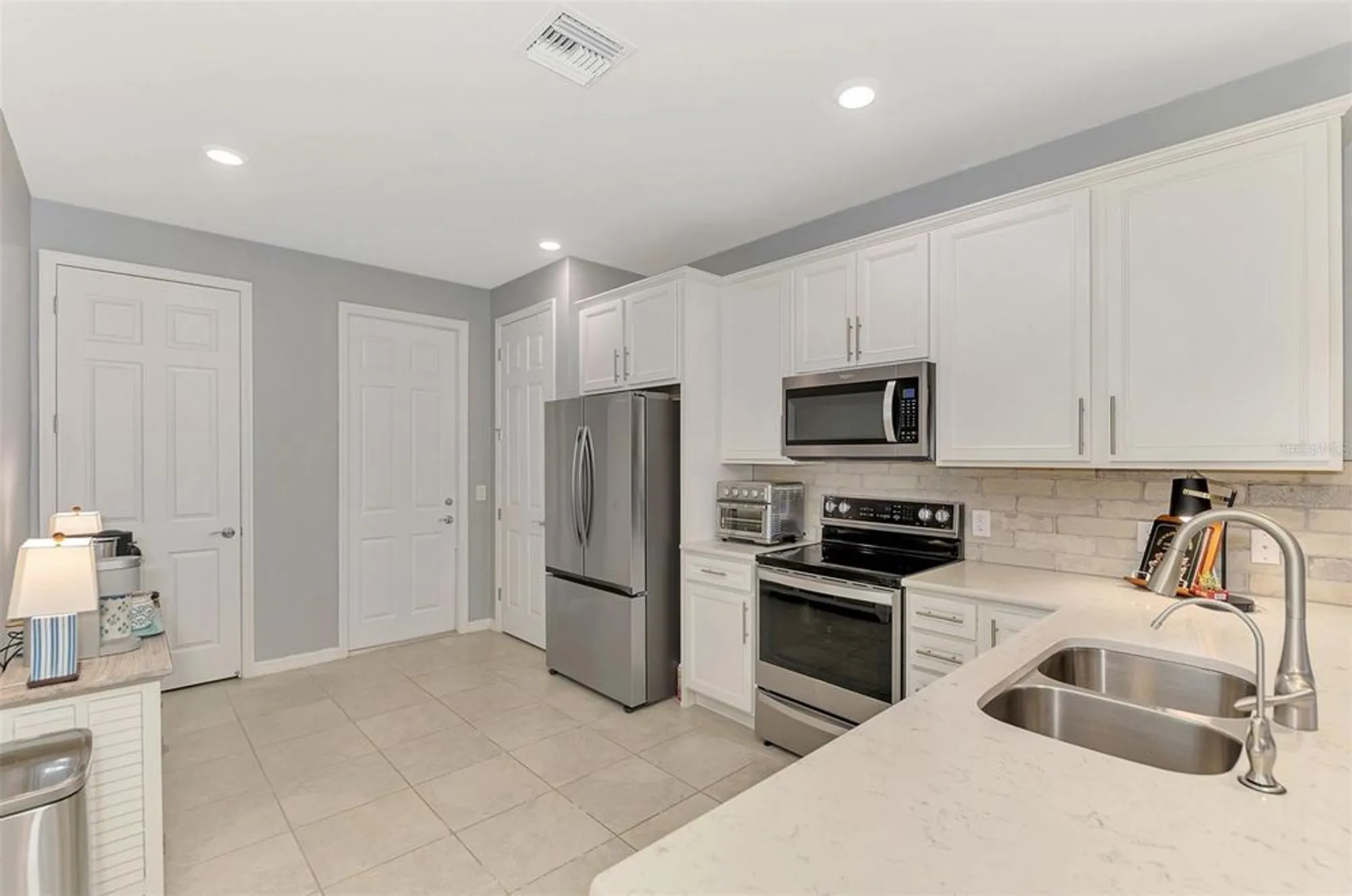 Property Slideshow image 22 of 56 | 18819 lanuvio st, Venice, FL, 34293