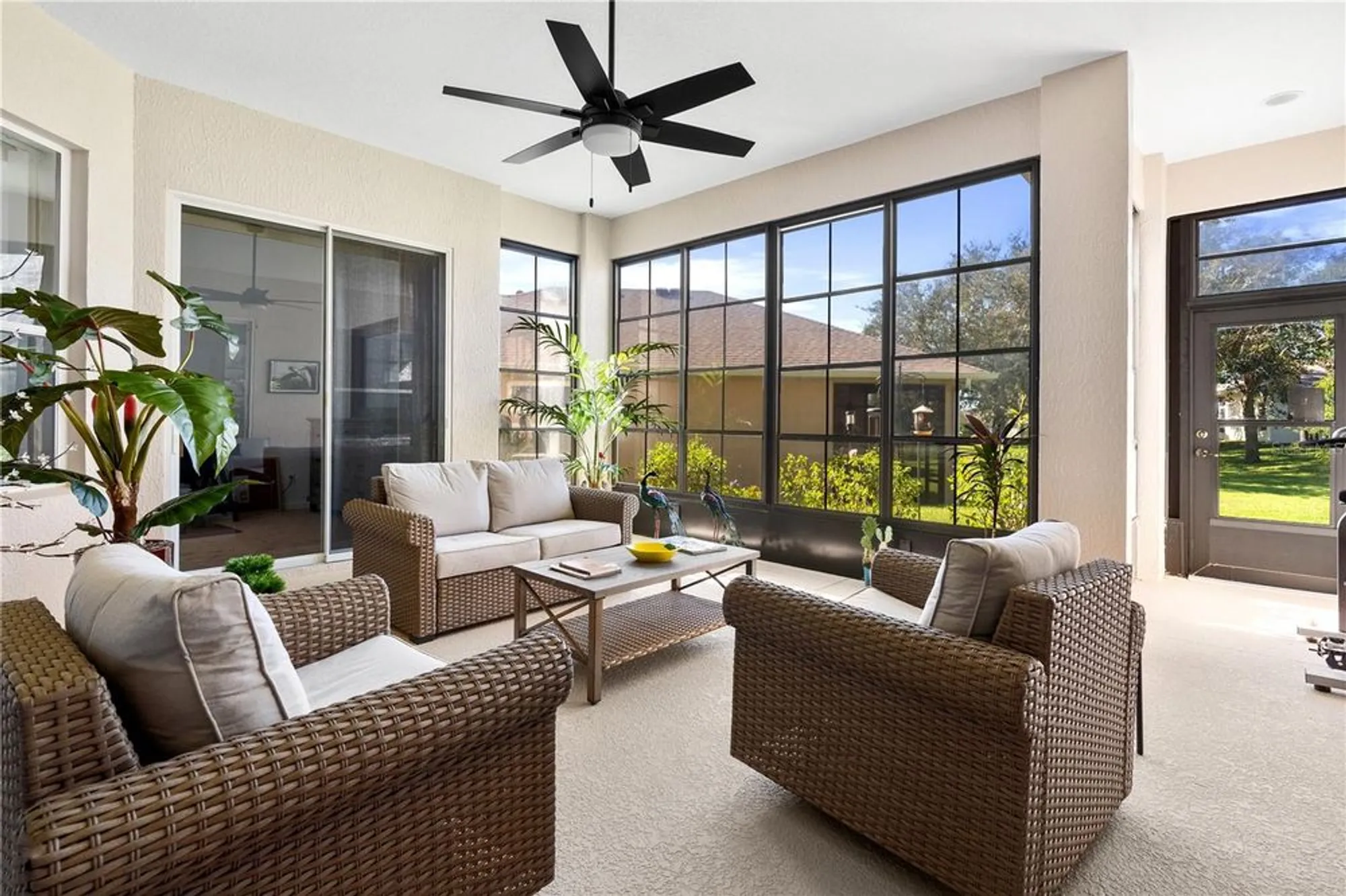 Property Slideshow image 28 of 38 | 5740 bounty cir, Tavares, FL, 32778