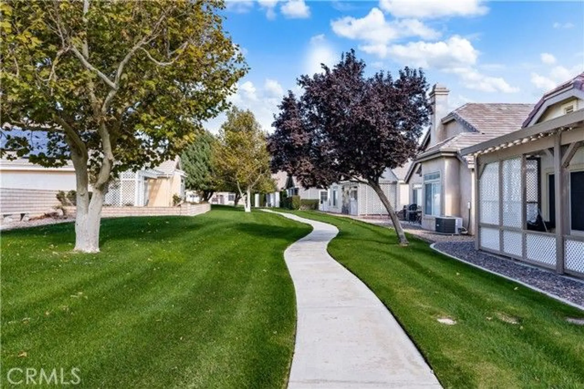 Property Slideshow image 45 of 60 | 19598 rolling green dr, Apple Valley, CA, 92308