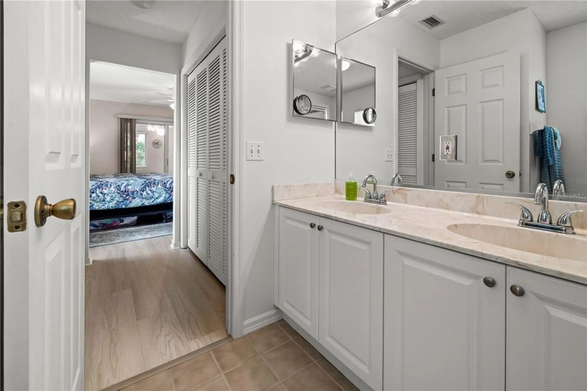 Property Slideshow image 20 of 54 | 237 park forest blvd 156, Englewood, FL, 34223