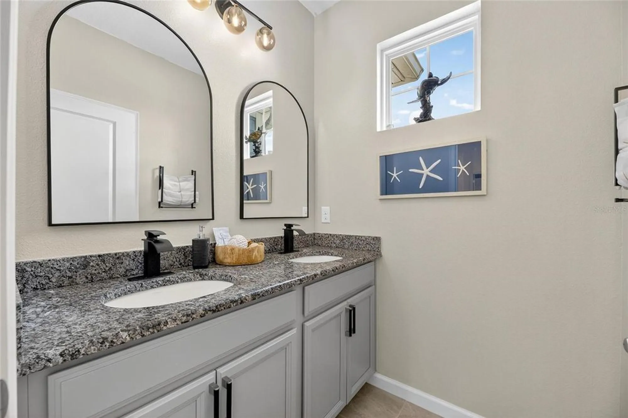 Property Slideshow image 35 of 94 | 325 shore crab way, Apollo Beach, FL, 33572