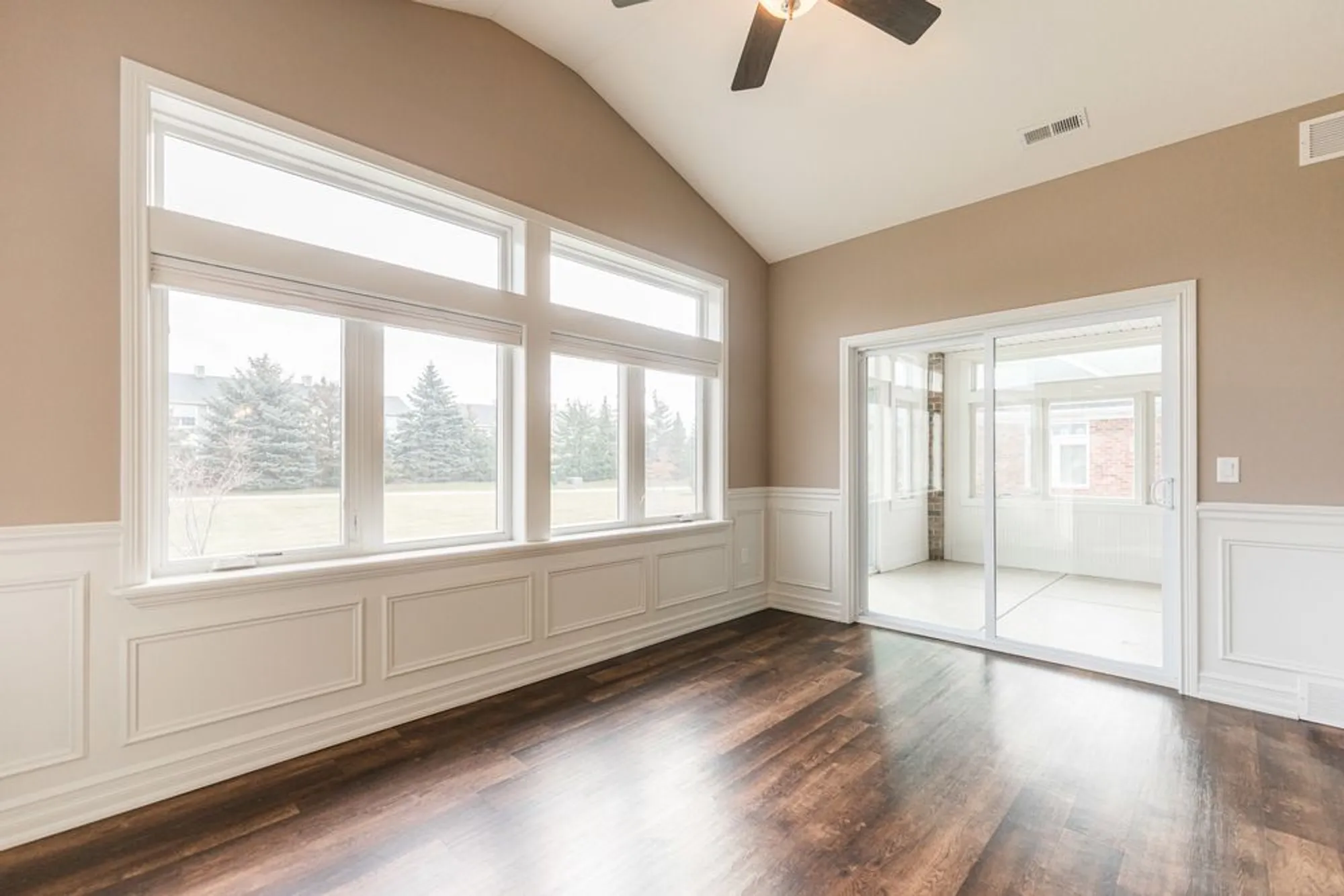 Property Slideshow image 10 of 57 | 45 briden ln 45, Sycamore, IL, 60178