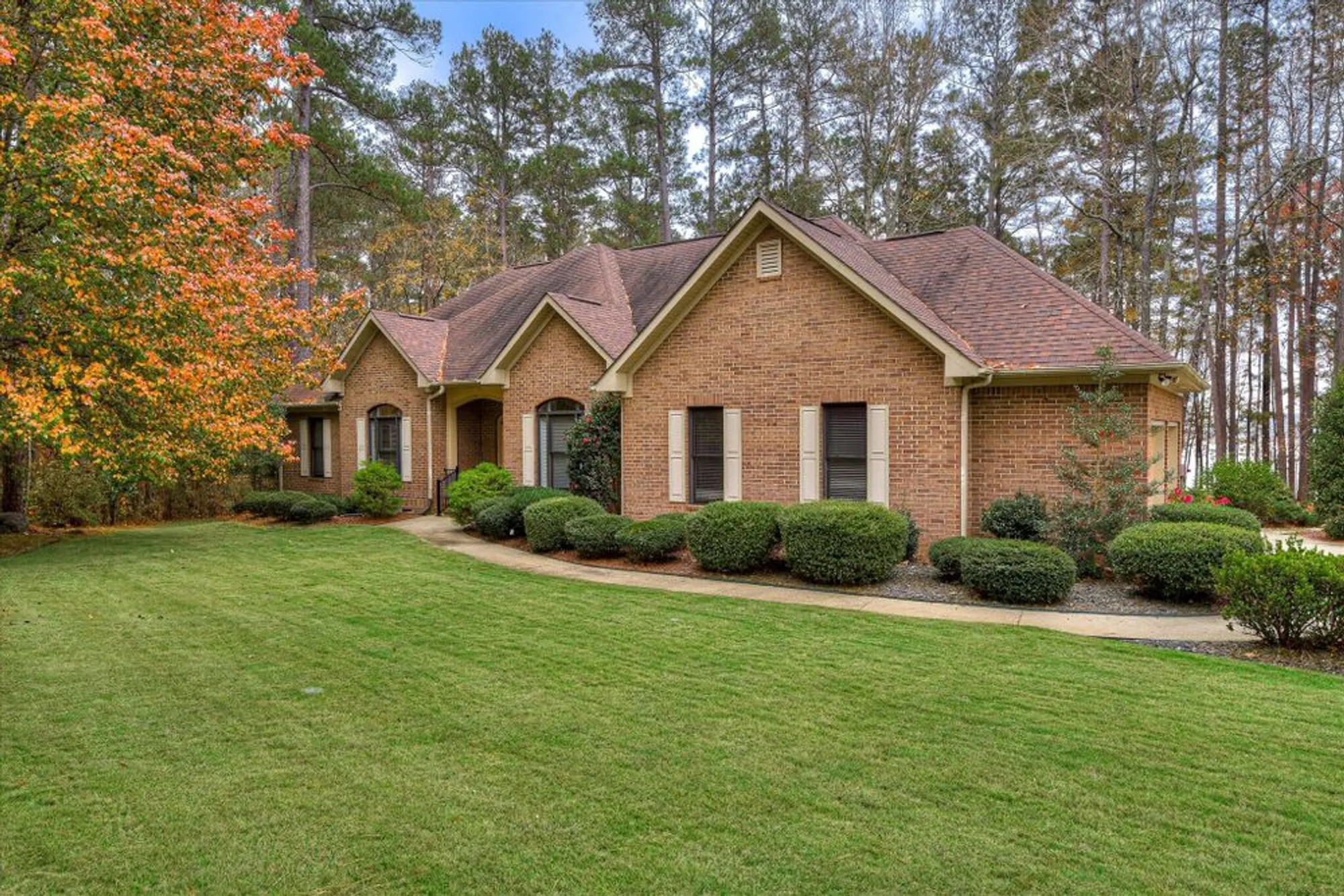 Property Slideshow image 2 of 70 | 206 roujon trce, Mc Cormick, SC, 29835