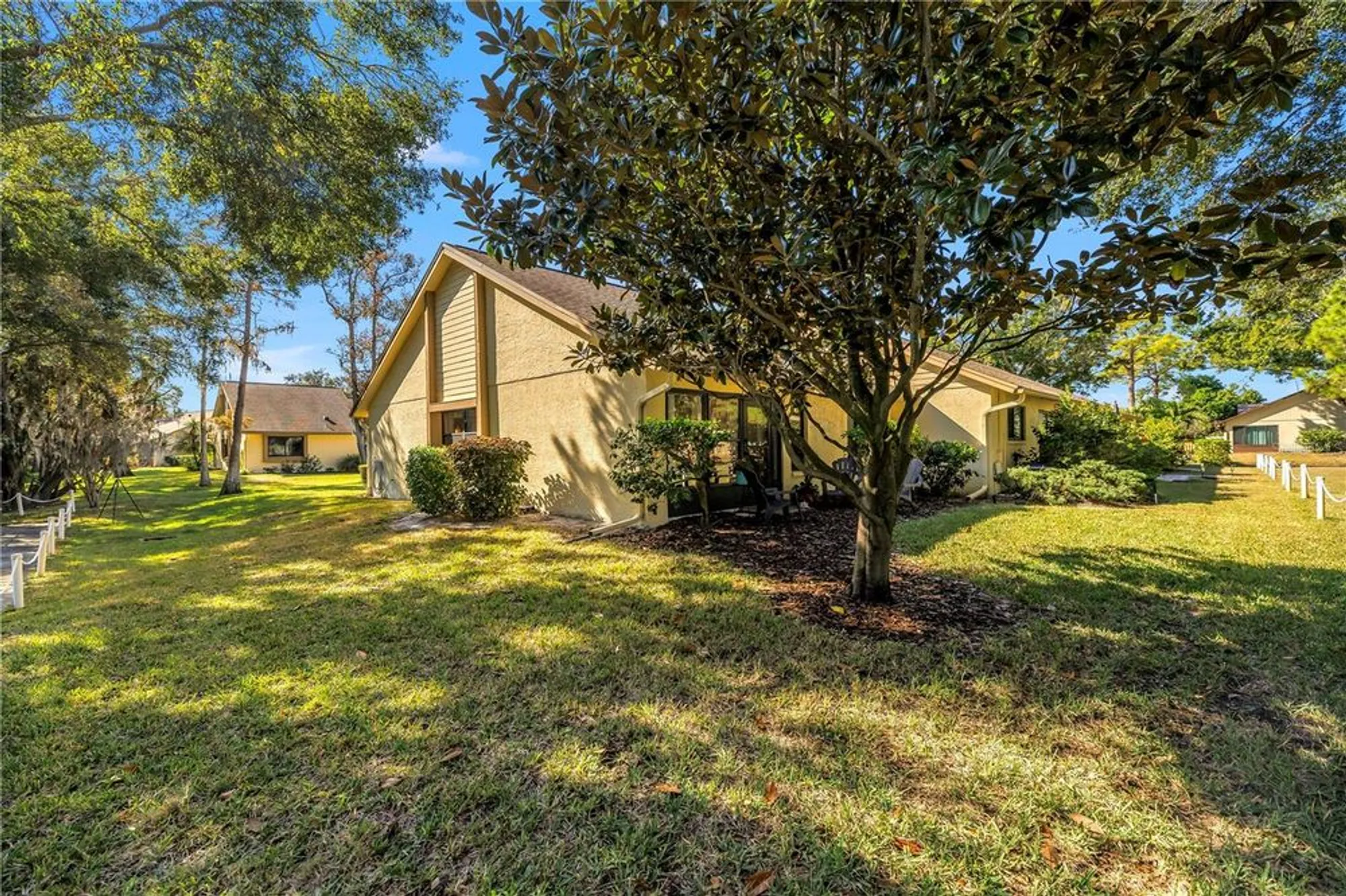 Property Slideshow image 34 of 52 | 2585 bay berry dr 43d, Clearwater, FL, 33763