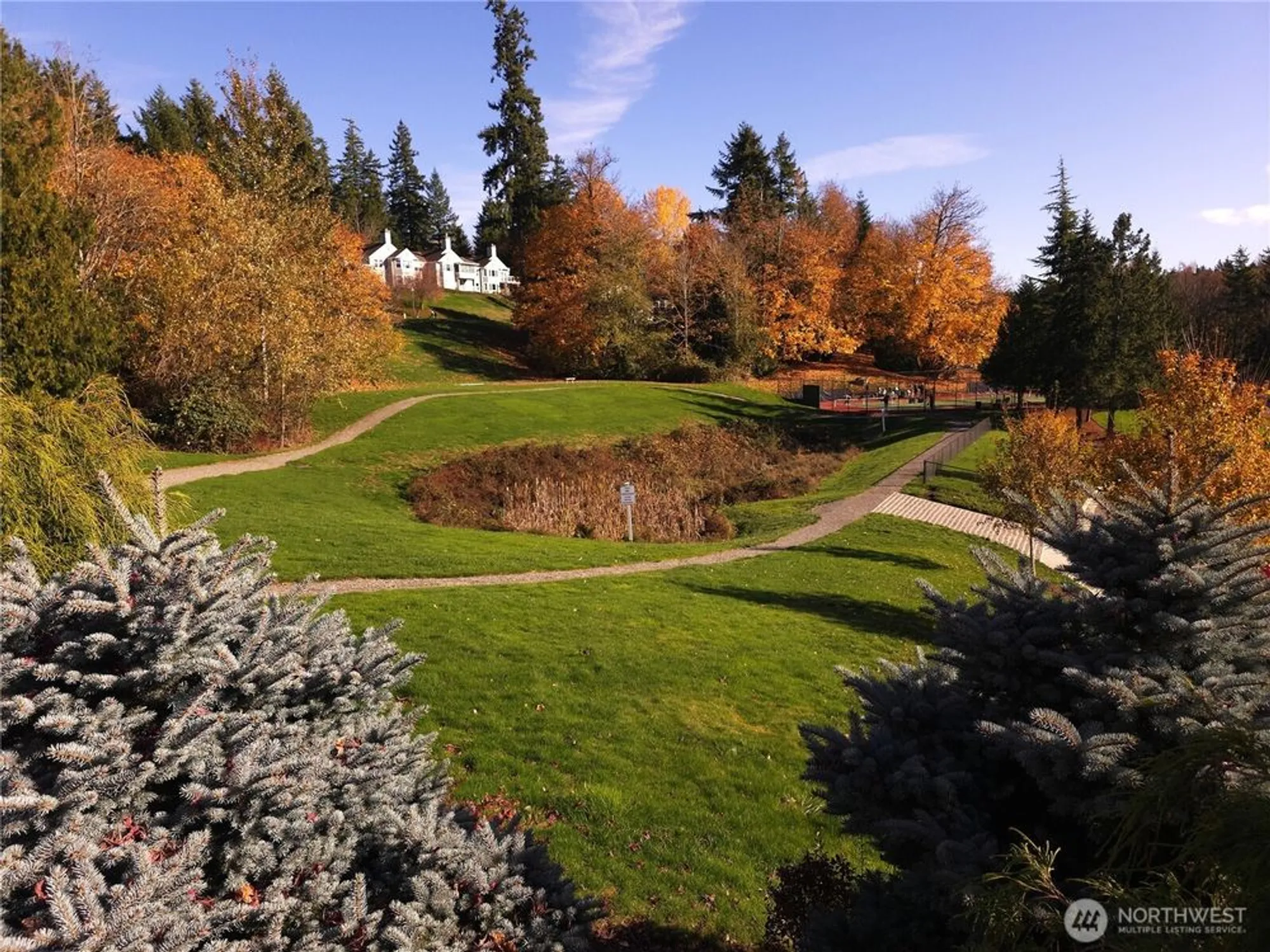 Property Slideshow image 37 of 40 | 3935 226th pl 313, Issaquah, WA, 98029