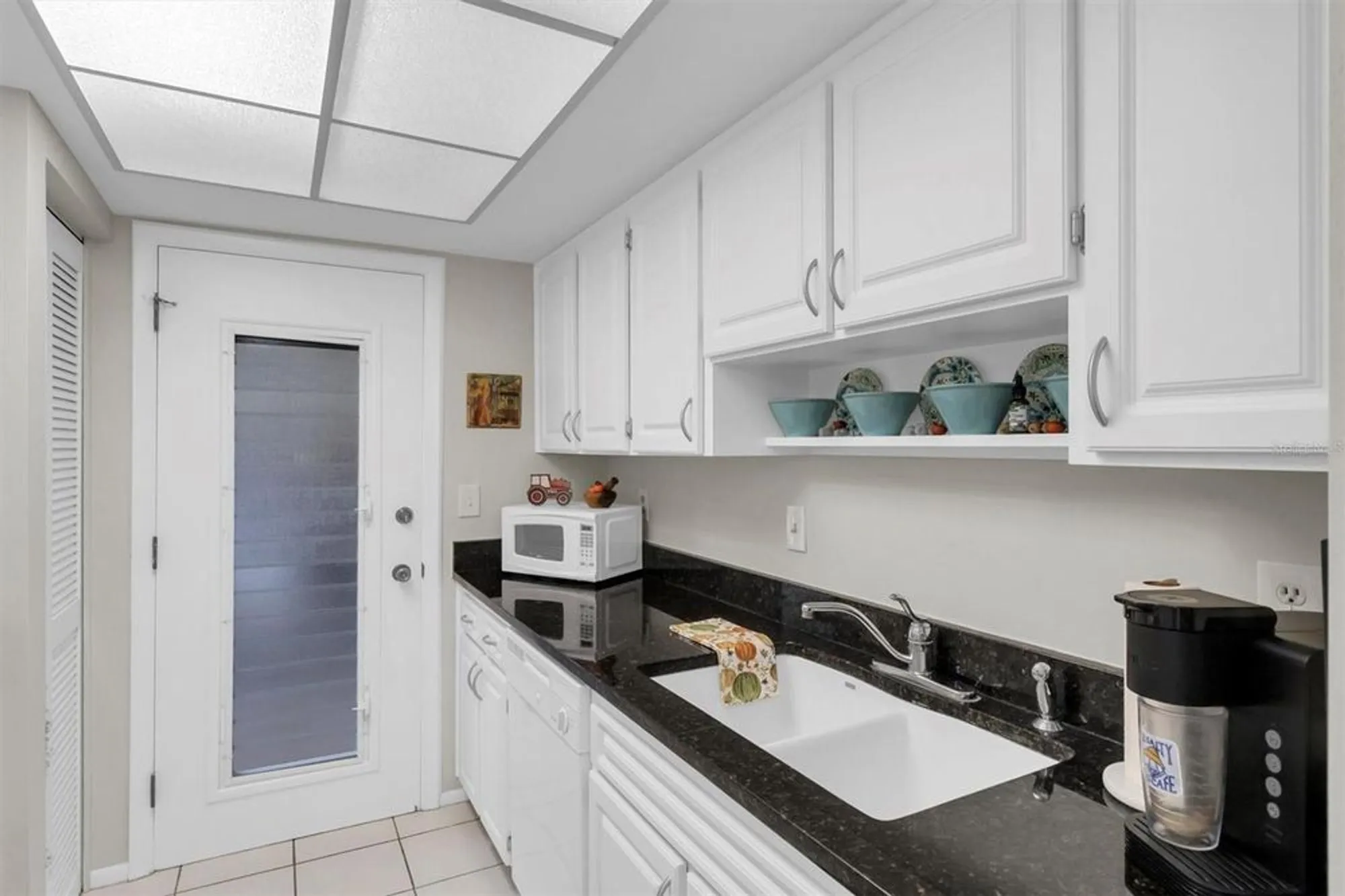 Property Slideshow image 10 of 31 | 2846 highlands blvd d, Palm Harbor, FL, 34684