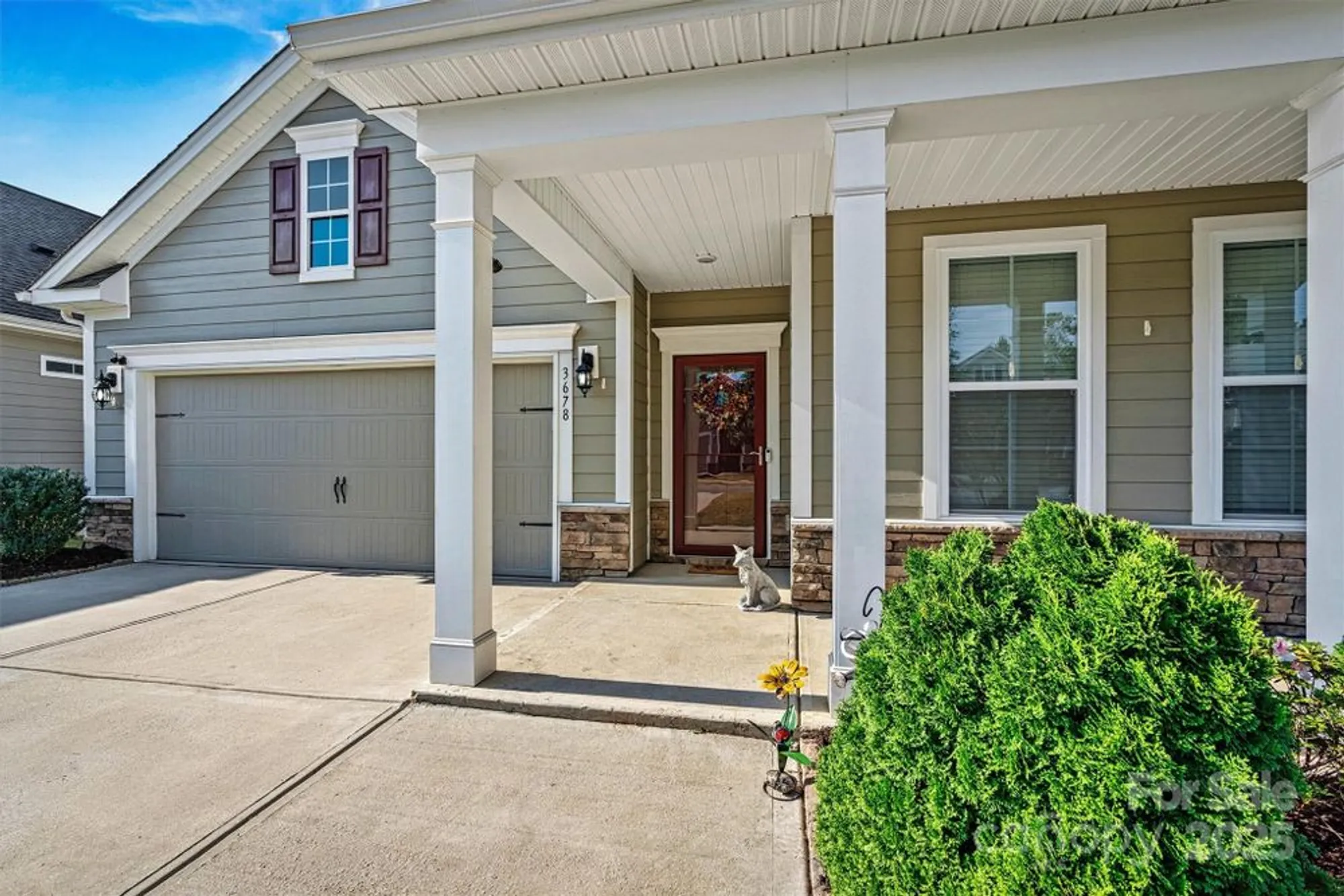 Property Slideshow image 4 of 45 | 3678 norman view dr, Sherrills Ford, NC, 28673