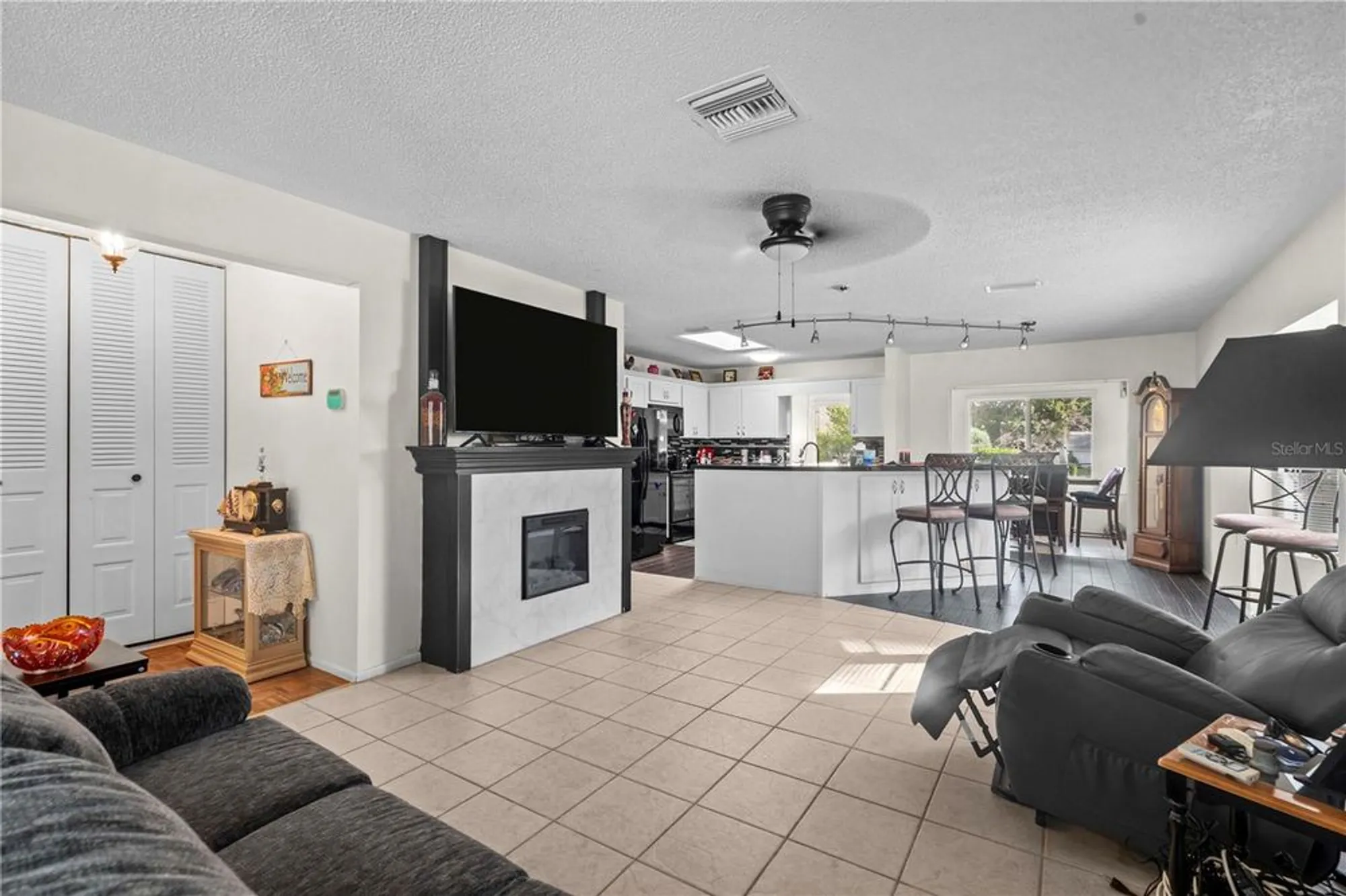 Property Slideshow image 11 of 48 | 10619 mira vista dr, Port Richey, FL, 34668