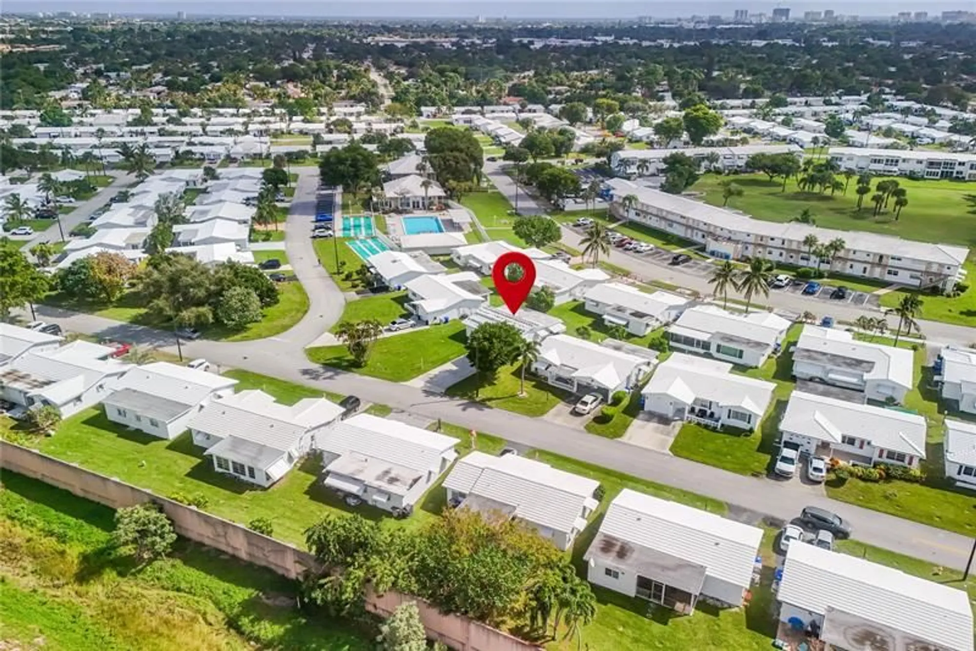 Property Slideshow image 31 of 34 | 2920 nw 2nd ave, Pompano Beach, FL, 33064