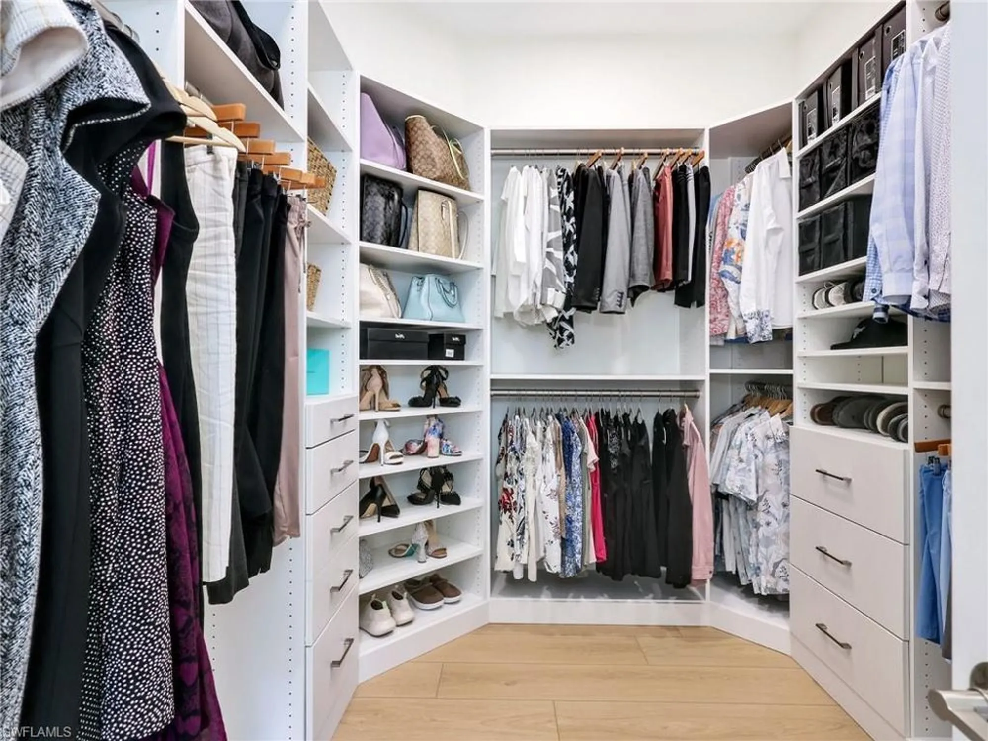 Property Slideshow image 19 of 46 | 11934 molto dr, Fort Myers, FL, 33913