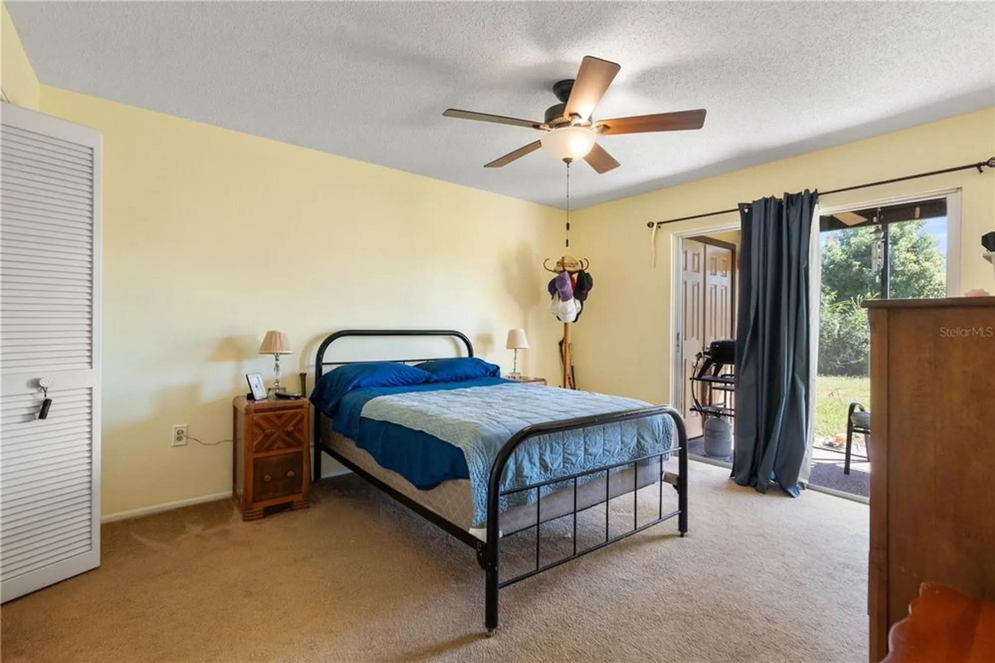 Property Slideshow image 8 of 20 | 11310 carriage hill dr apt 4, Port Richey, FL, 34668