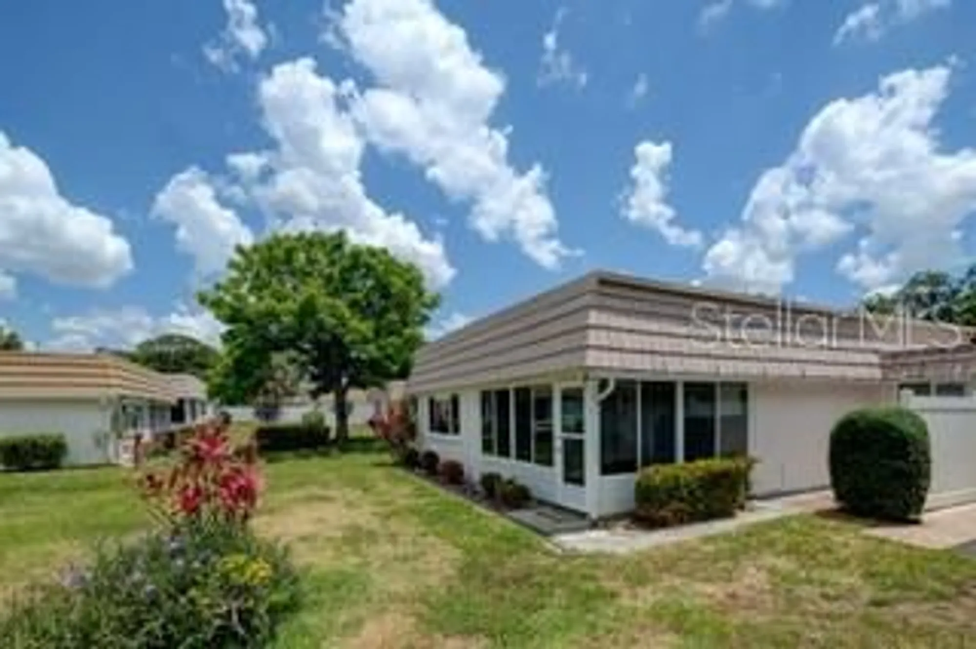 Property Slideshow image 40 of 49 | 2609 riverbluff pkwy # 146, Sarasota, FL, 34231