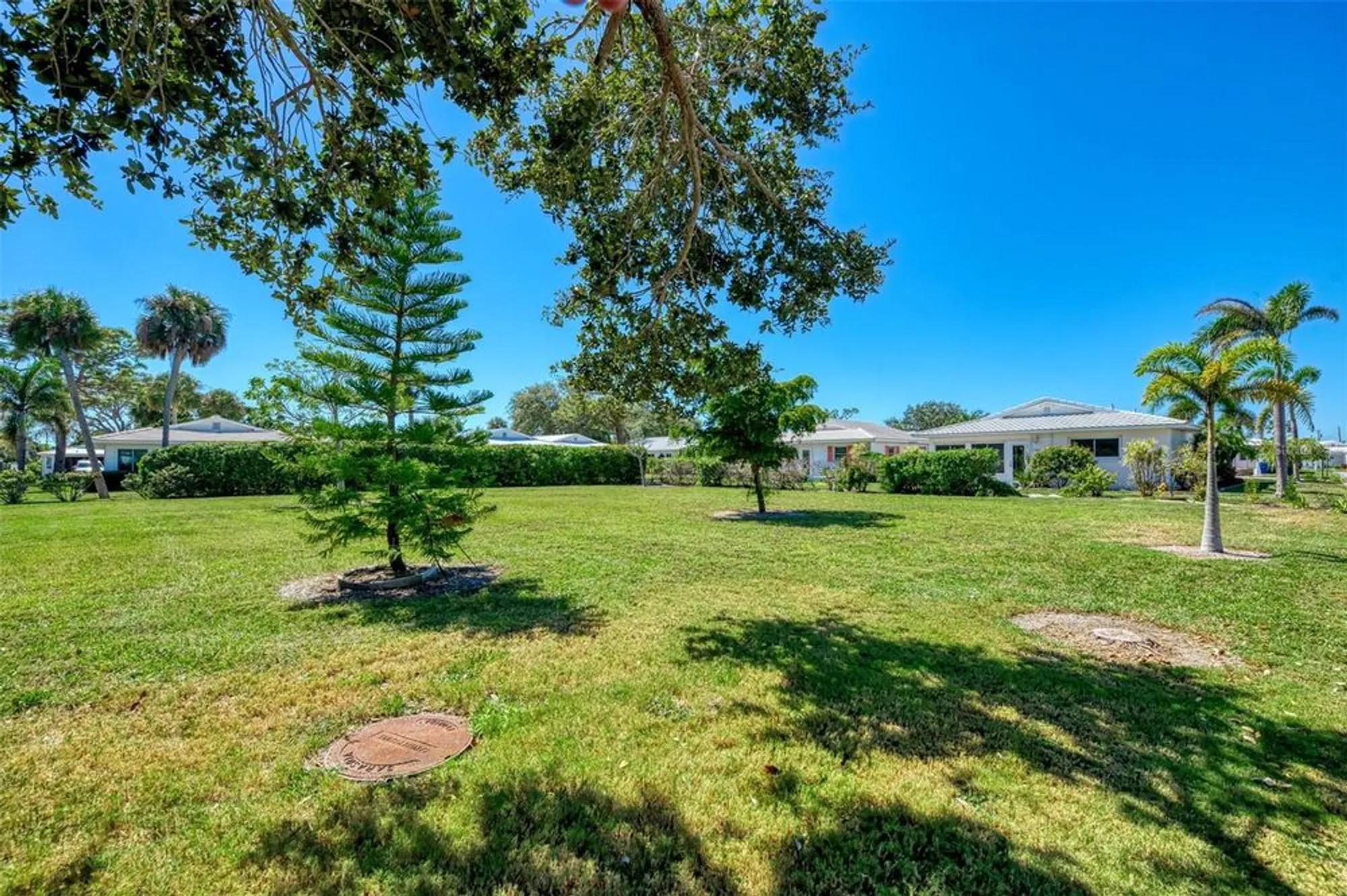 Property Slideshow image 43 of 71 | 501 sloop way, Nokomis, FL, 34275