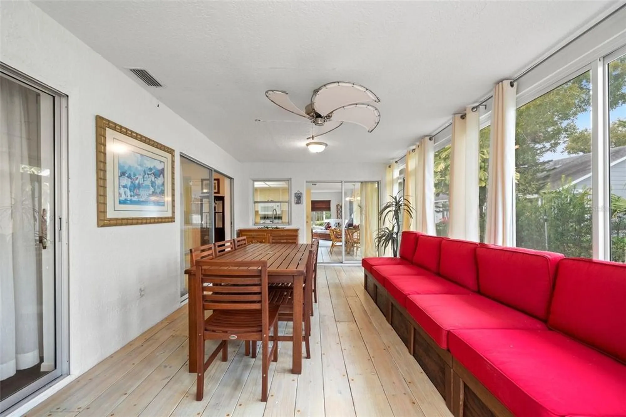 Property Slideshow image 22 of 67 | 6404 lost tree ln, Spring Hill, FL, 34606