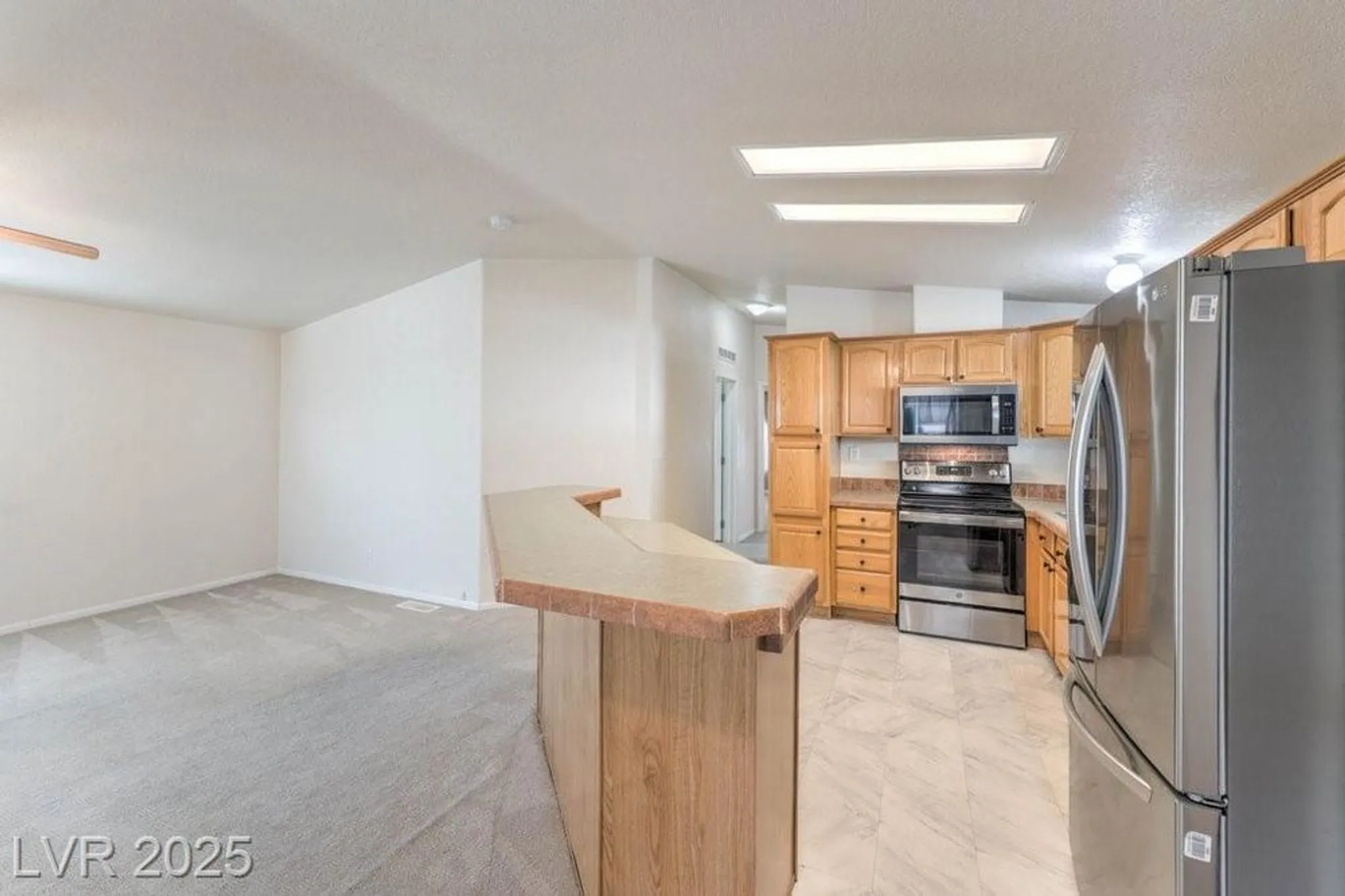 Property Slideshow image 16 of 44 | 581 montecito dr, Pahrump, NV, 89048