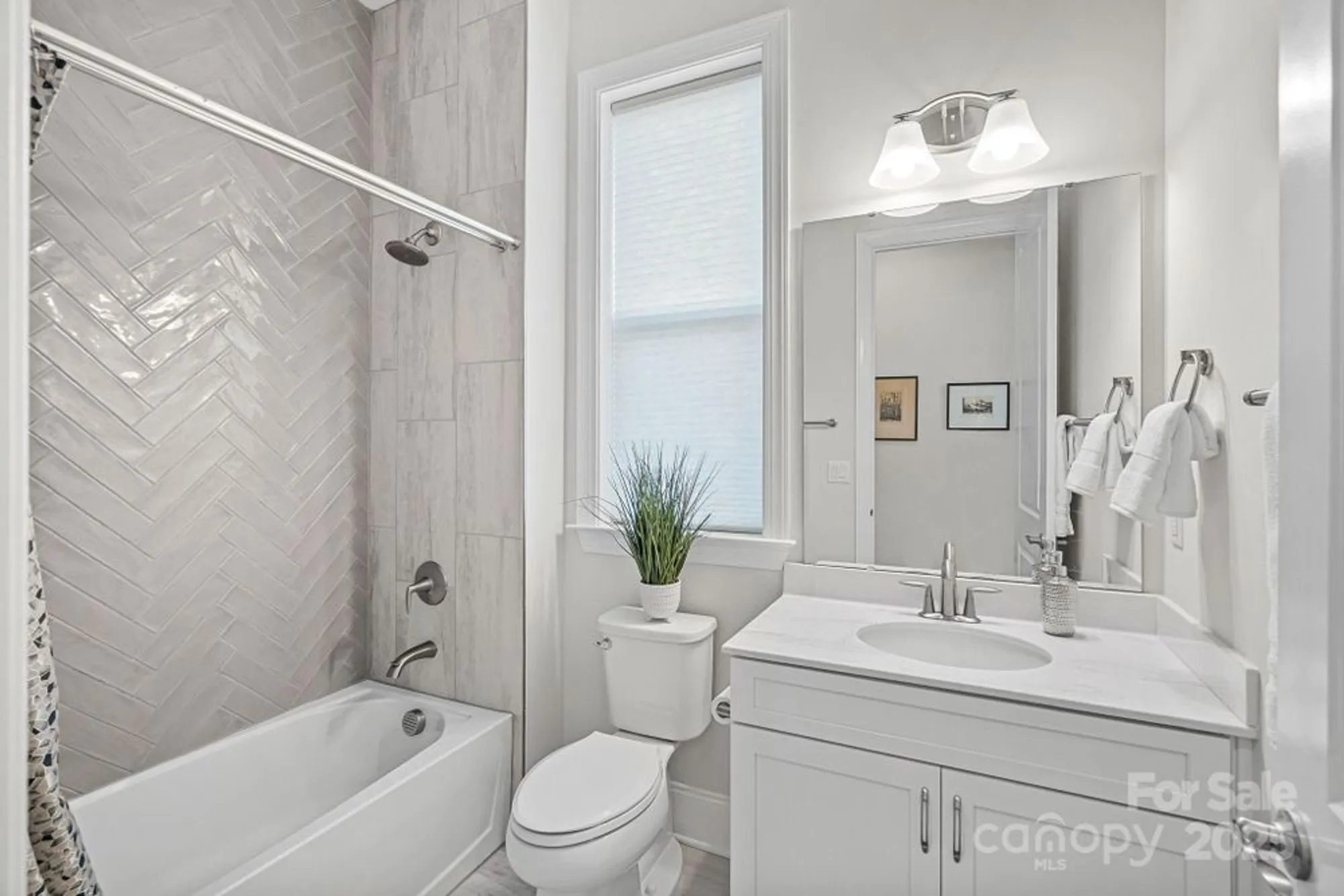 Property Slideshow image 18 of 31 | 12018 cove ct, Charlotte, NC, 28278