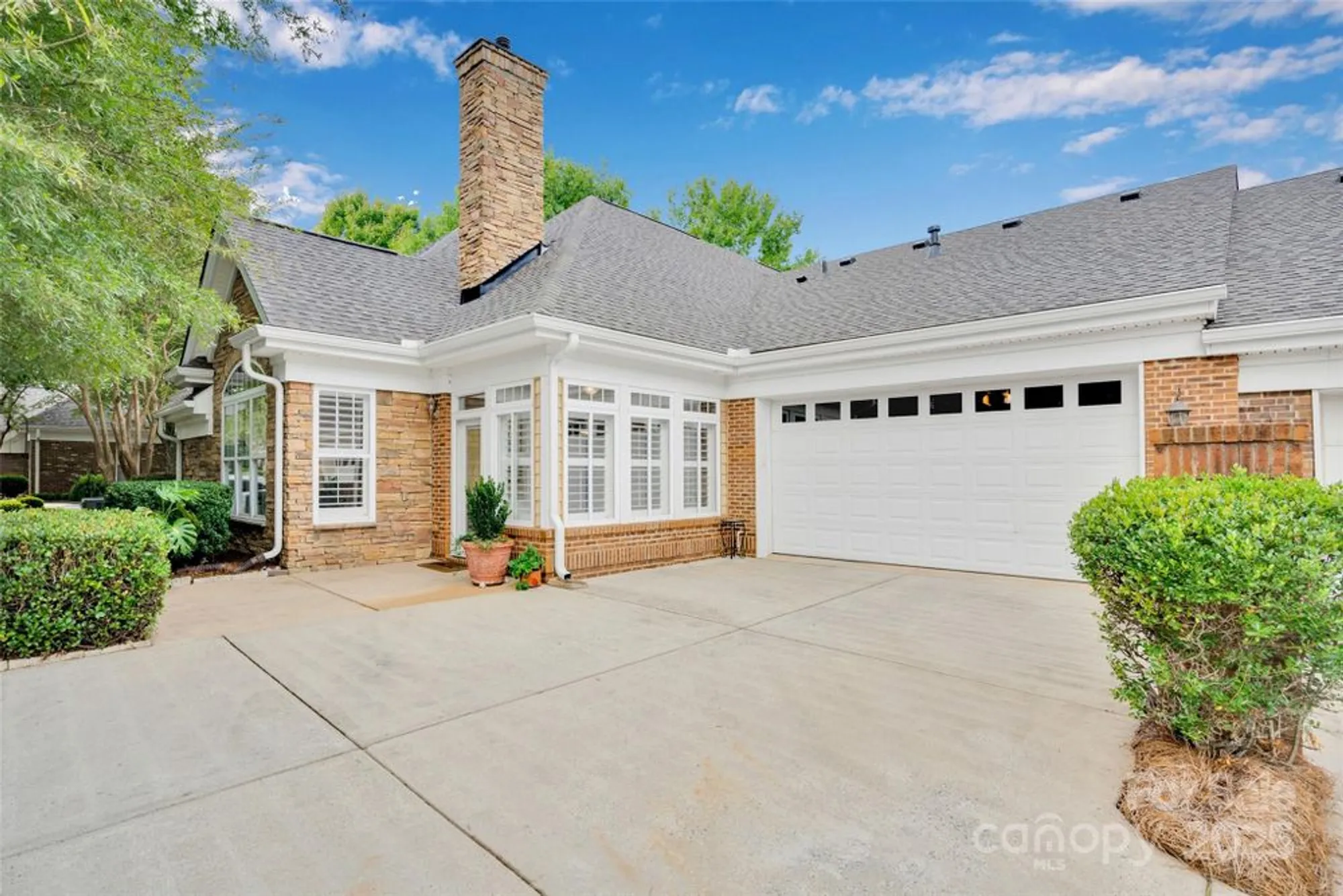 Property Slideshow image 33 of 46 | 2742 circa dr, Matthews, NC, 28105