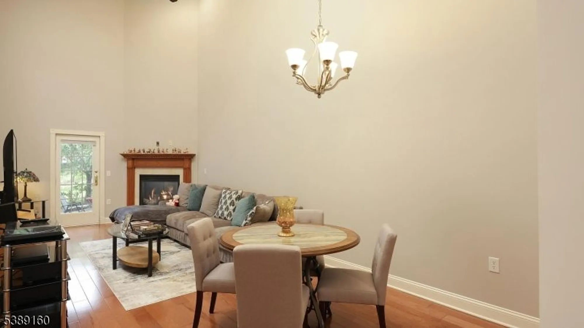 Property Slideshow image 12 of 35 | 150 saratoga ct, Somerset, NJ, 08873